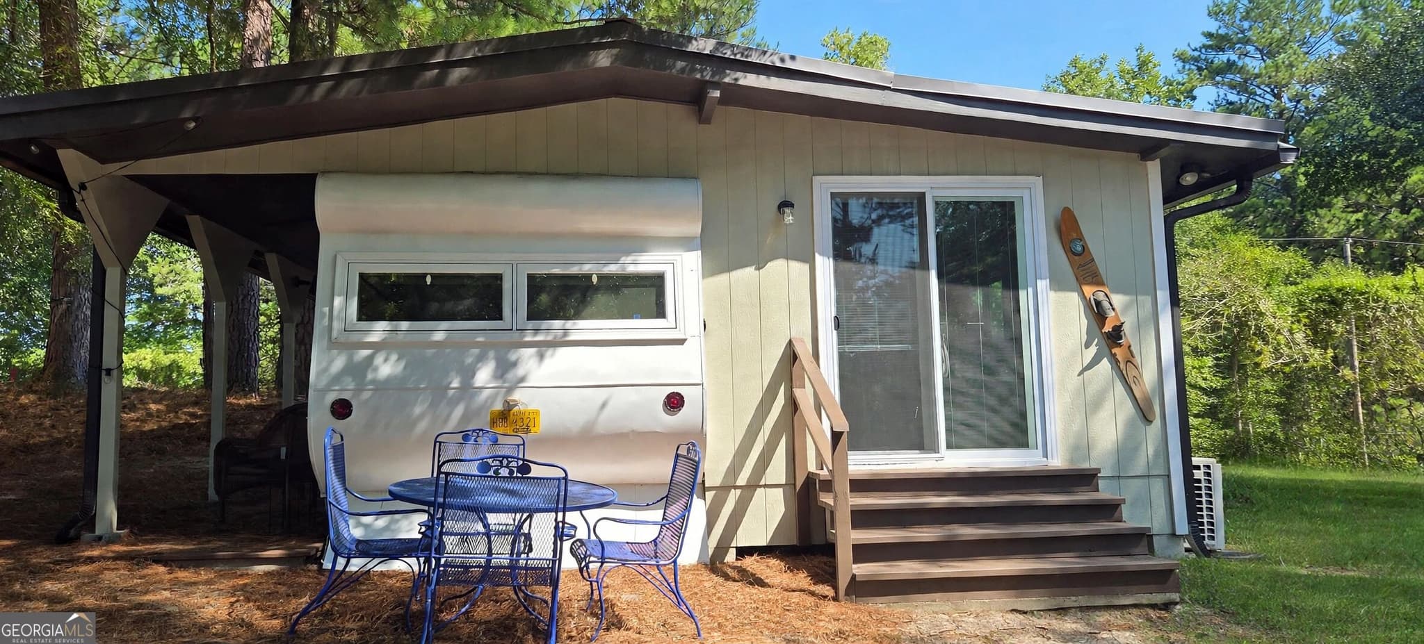 1 bedroom, 1 bathroom, 500 sq ft cabin,single family residence for sale at 5400 Kings Camp Road #C1, Acworth, GA 30102 — photo 3