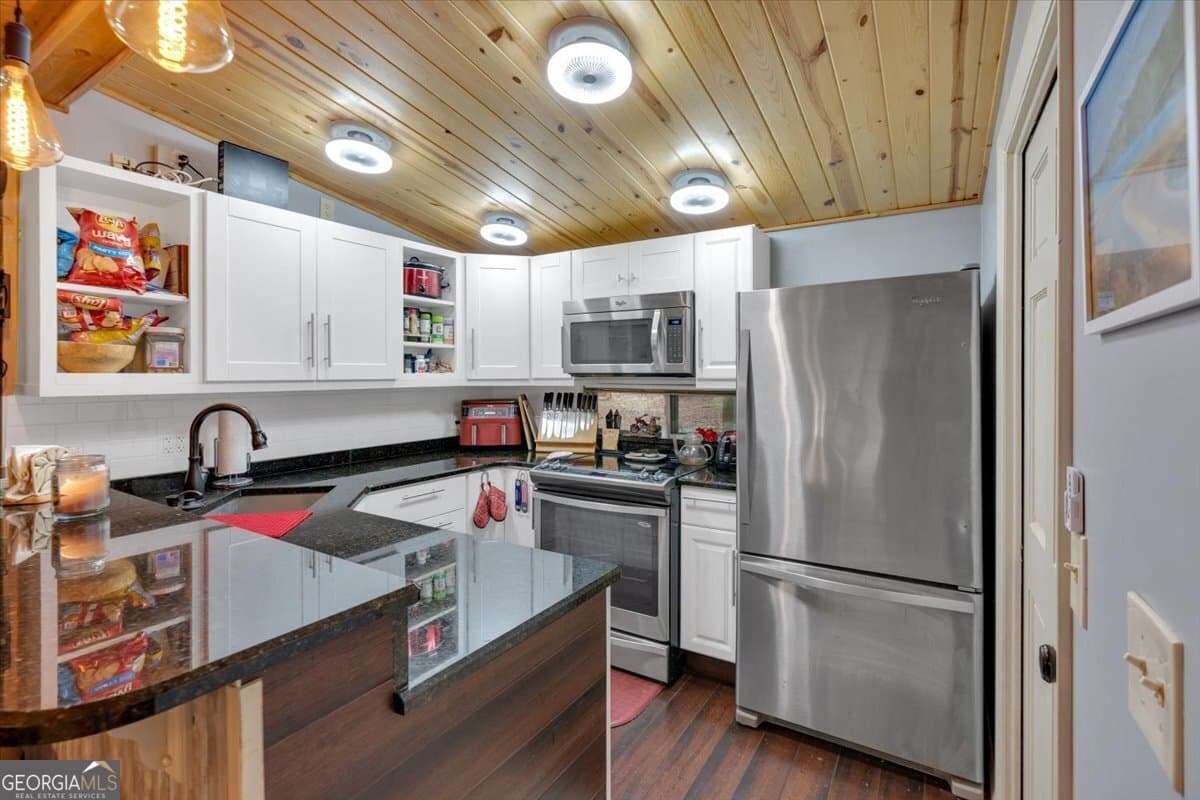 1 bedroom, 1 bathroom, 500 sq ft cabin,single family residence for sale at 5400 Kings Camp Road #C1, Acworth, GA 30102 — photo 10