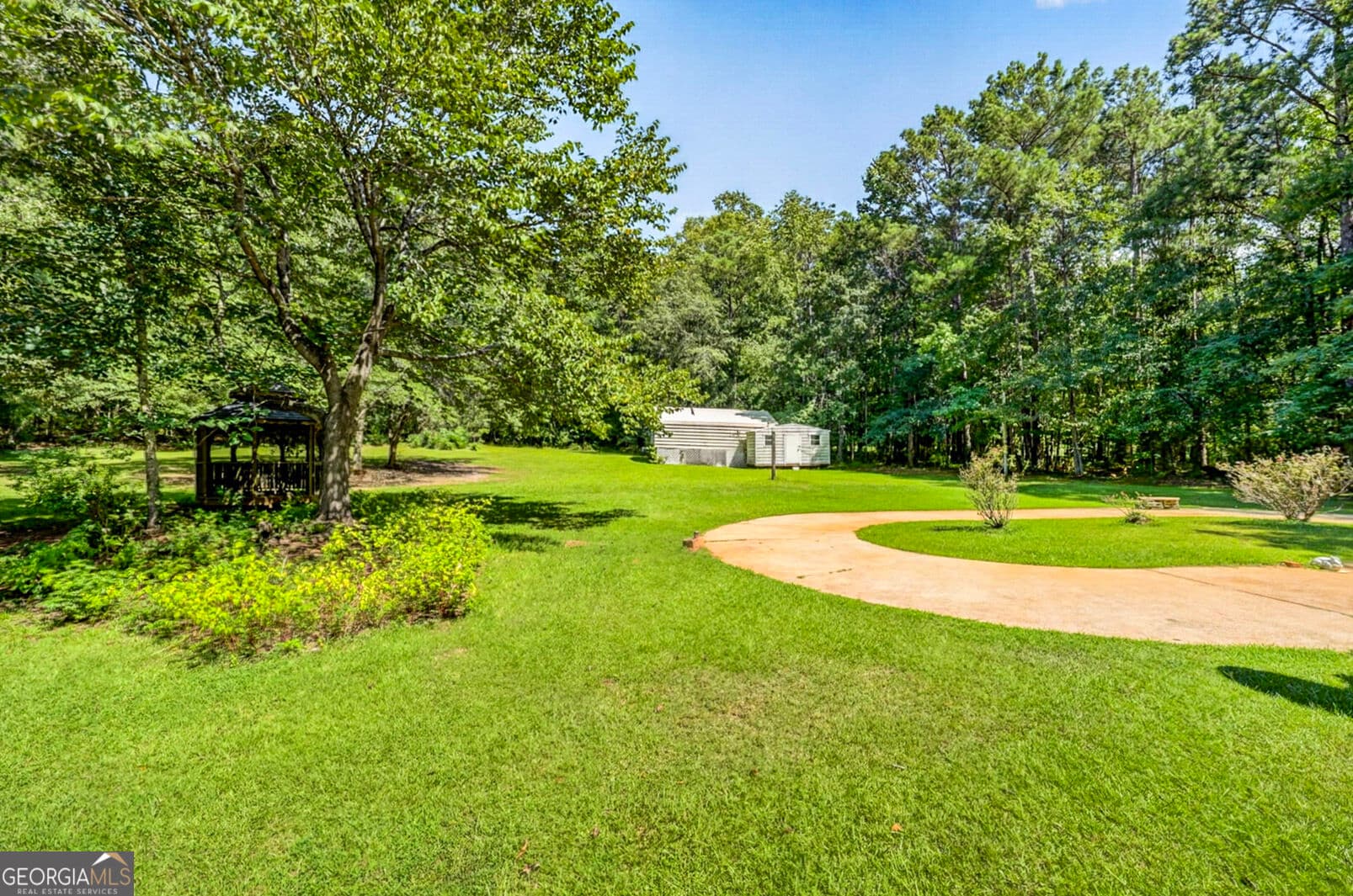 3 bedroom, 3.5 bathroom, 3,677 sq ft cabin,single family residence under contract at 793 Pyne Road, Lagrange, GA 30240 — photo 9