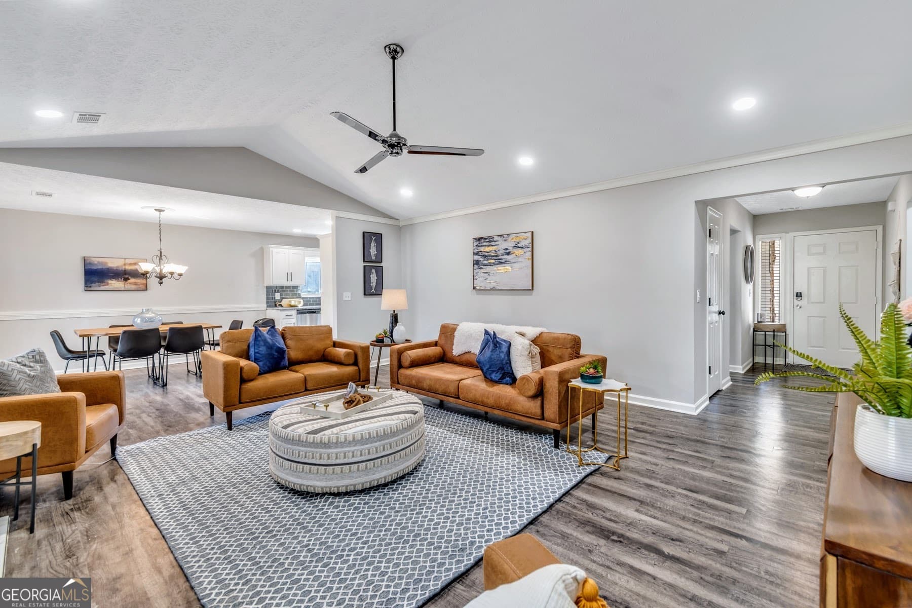 3 bedroom, 2 bathroom, 1,600 sq ft single family residence for rent at 10960 Morning Dove Drive, Hampton, GA 30228 for $4,600 a month — photo 3