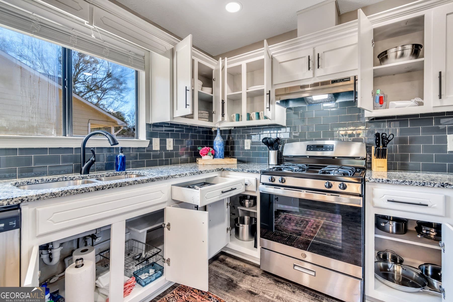3 bedroom, 2 bathroom, 1,600 sq ft single family residence for rent at 10960 Morning Dove Drive, Hampton, GA 30228 for $4,600 a month — photo 9