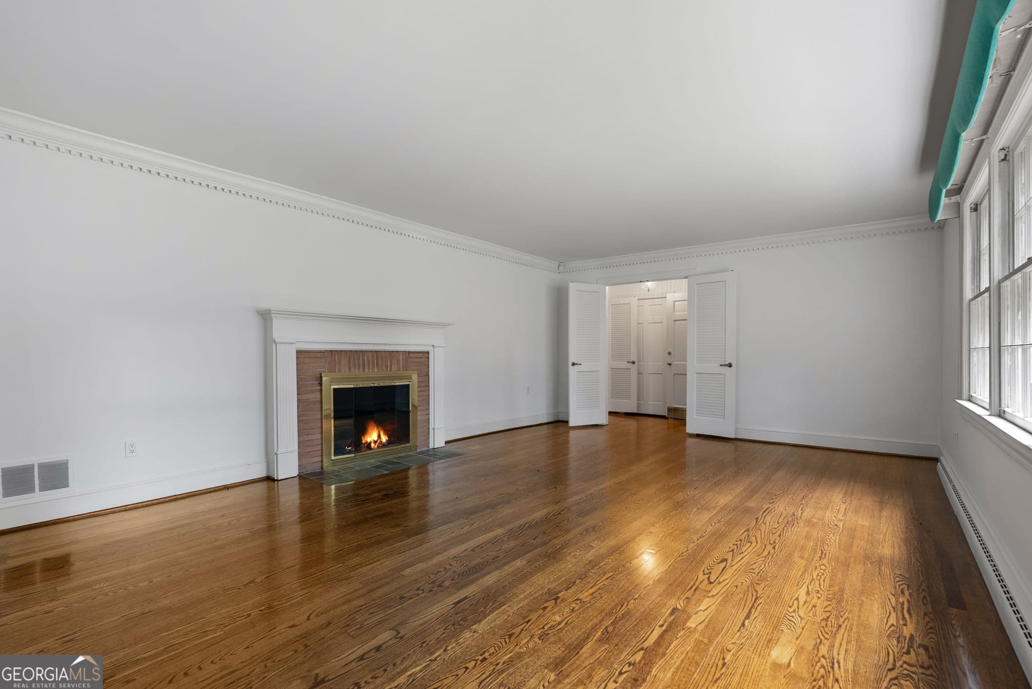 6 bedroom, 4 bathroom, 5,934 sq ft single family residence for sale at 101 Indian Springs Drive, Greenville, SC 29615 — photo 8