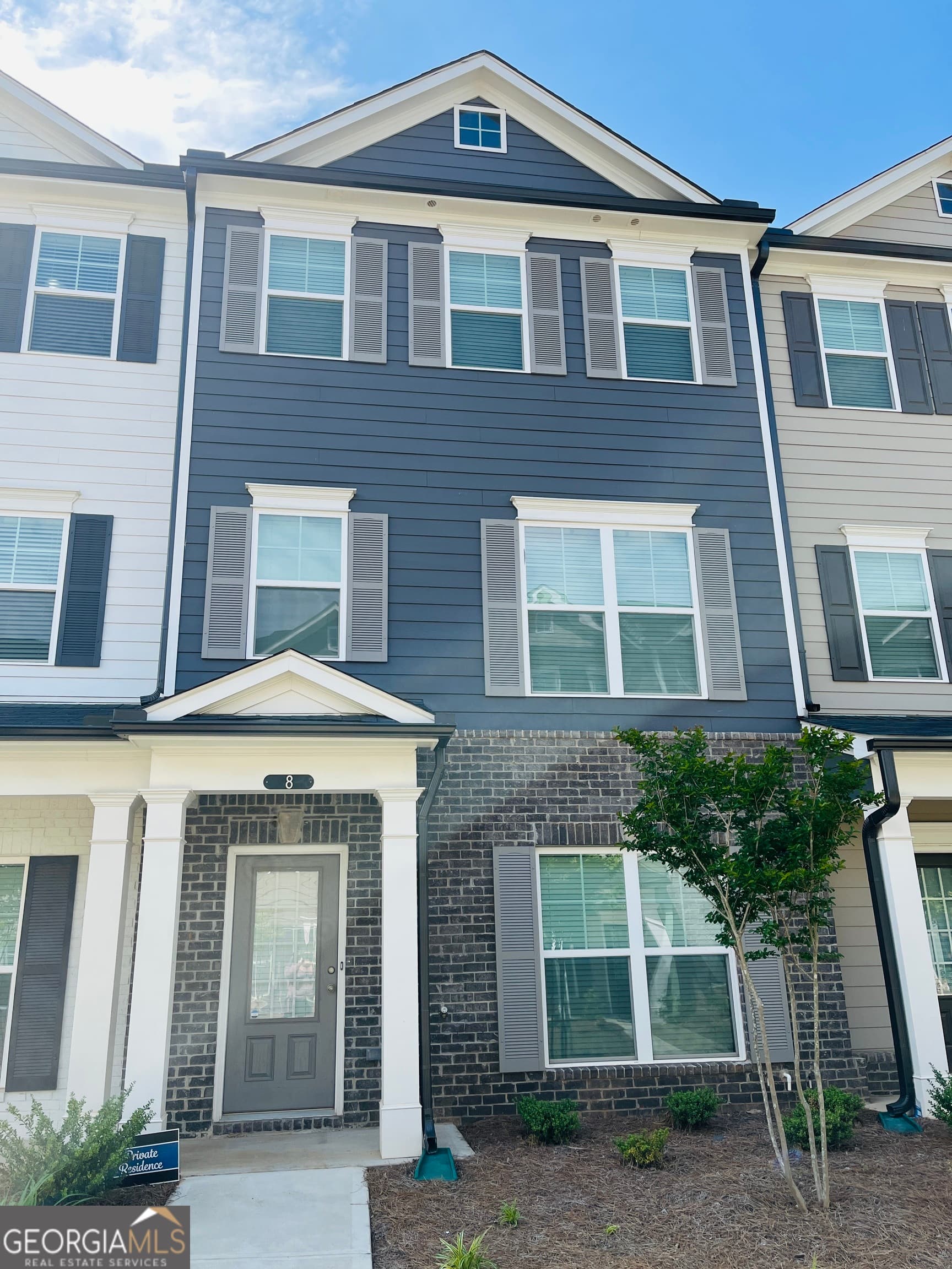 3 bedroom, 3.5 bathroom, 2,000 sq ft townhouse for rent at 8 Iron Drive, Newnan, GA 30265 for $2,150 a month — photo 1 of 1