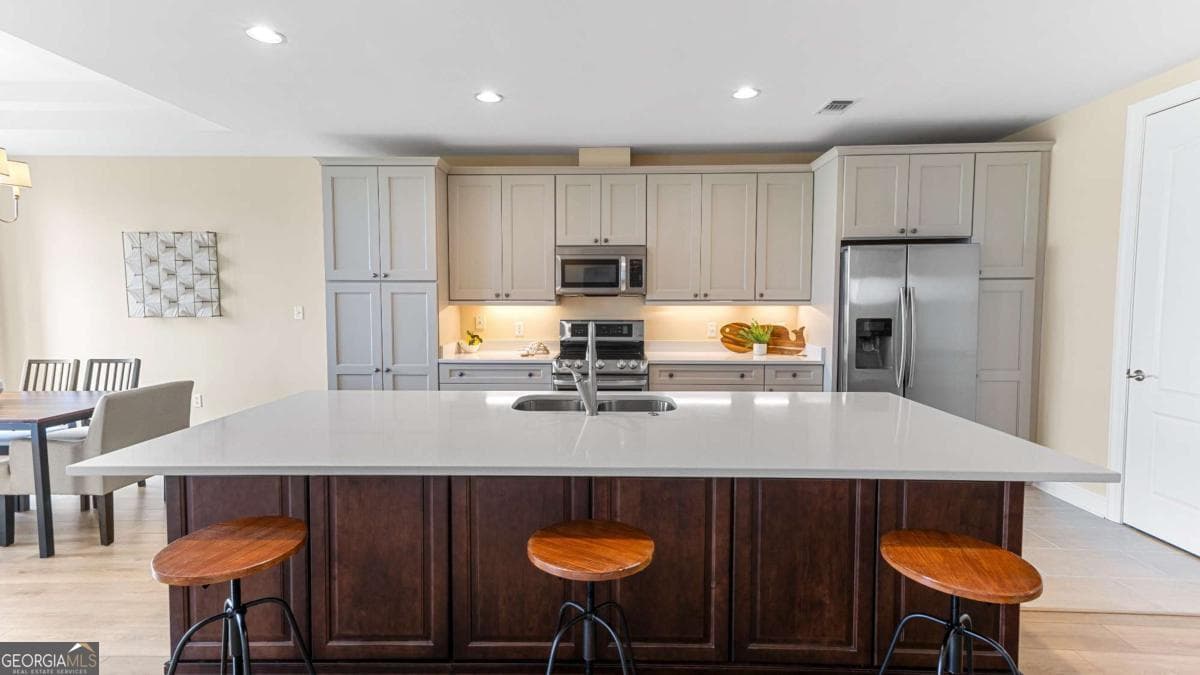 3 bedroom, 3 bathroom, 2,036 sq ft condominium for sale at 8001 Us Highway 80 103, Savannah, GA 31410 — photo 10