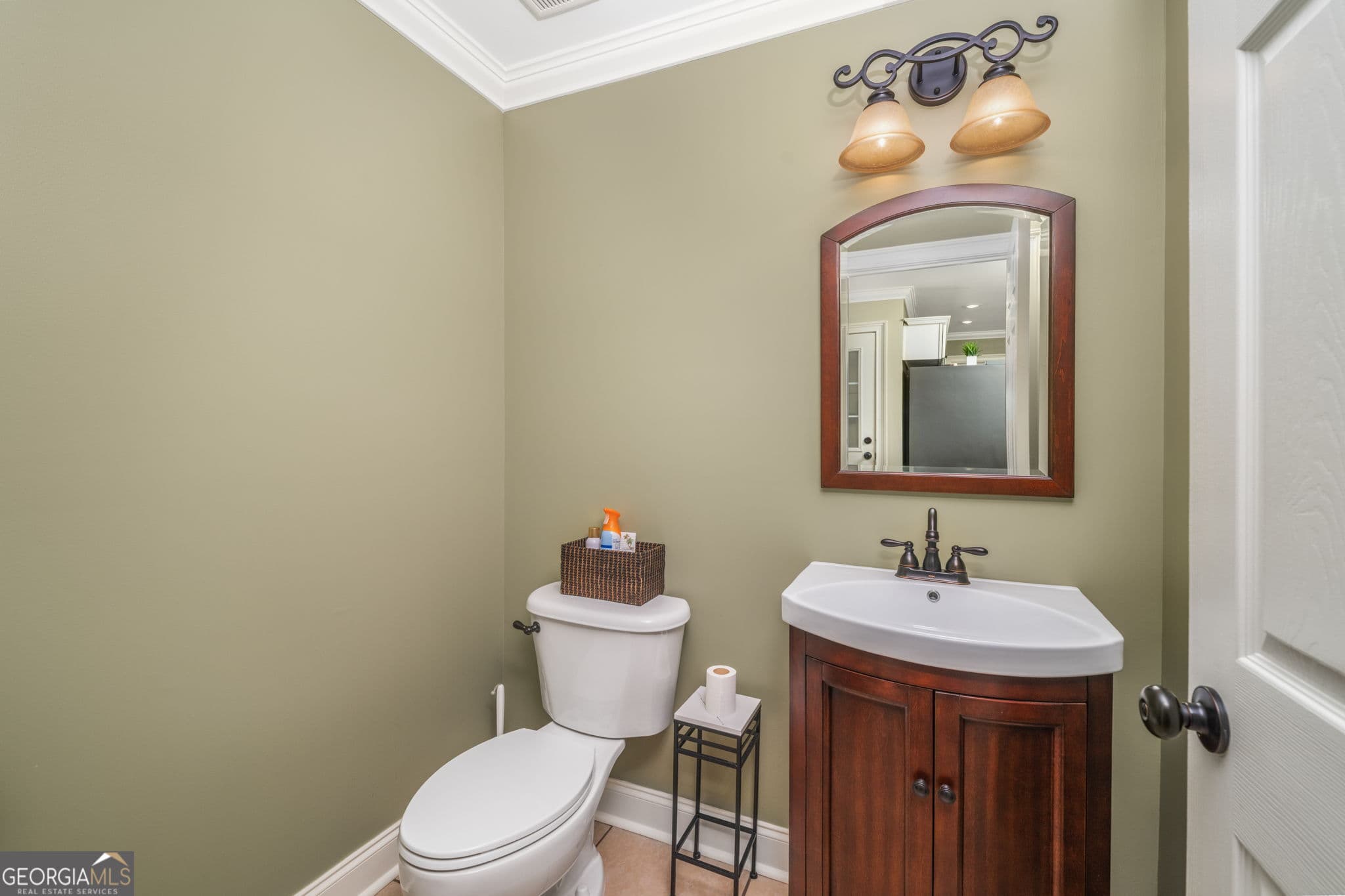 4 bedroom, 2.5 bathroom, 1,955 sq ft single family residence for sale at 301 Hunts Landing Drive, Kathleen, GA 31047 — photo 7