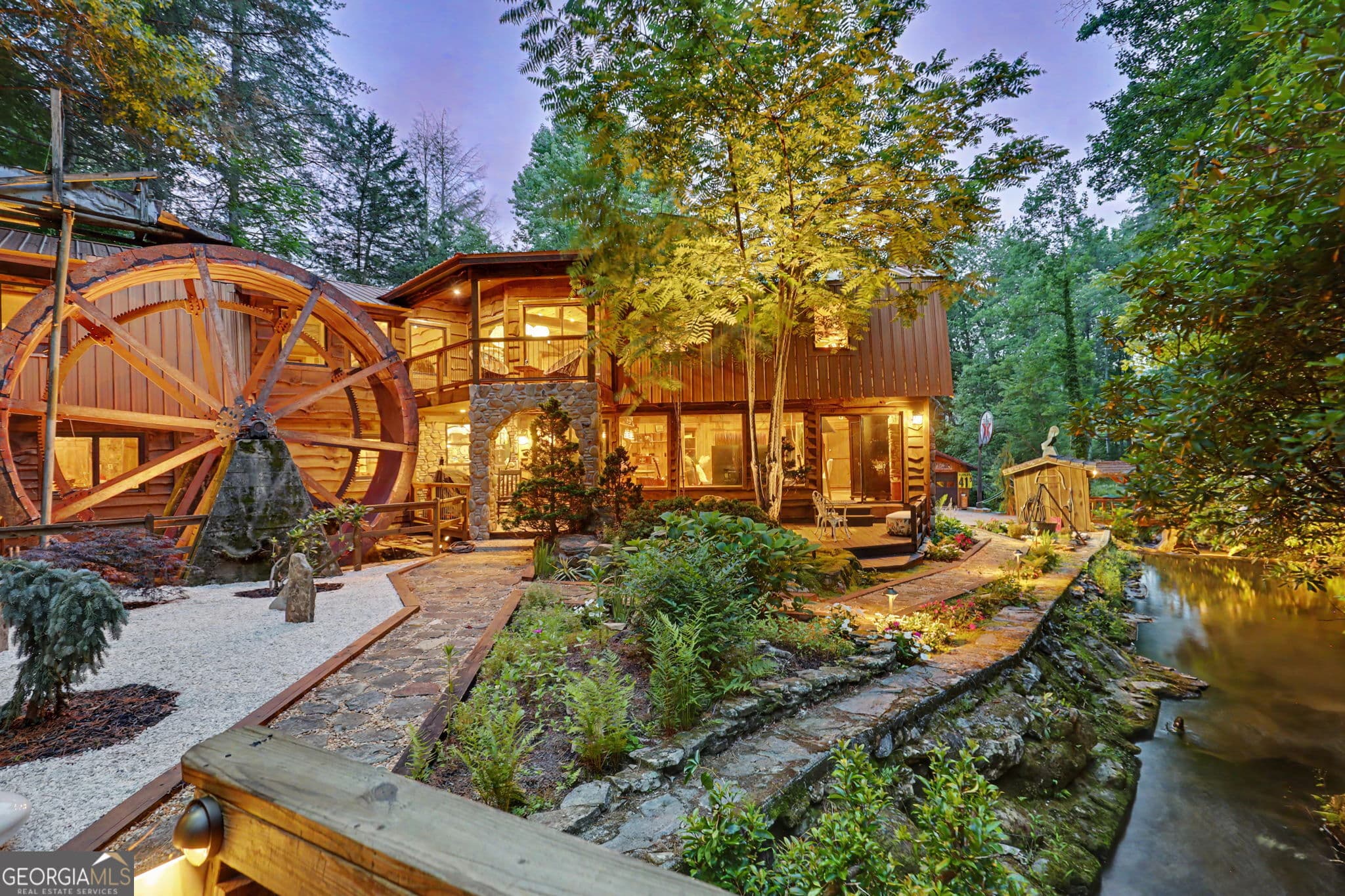 3 bedroom, 3 bathroom, 3,030 sq ft cabin,single family residence for sale at 17 Water Wheel Lane, Rabun Gap, GA 30568 — photo 6