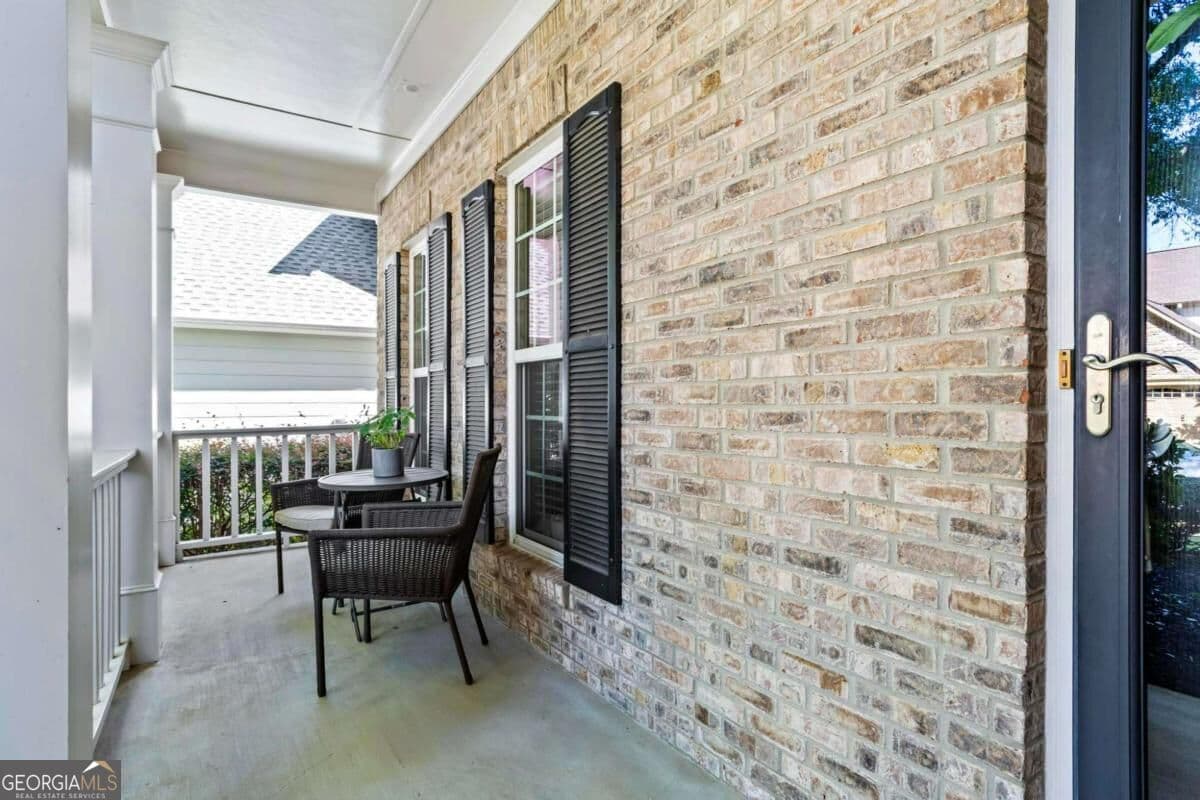 4 bedroom, 2.5 bathroom, 2,086 sq ft single family residence for sale at 431 Highlands Loop, Woodstock, GA 30188 — photo 3