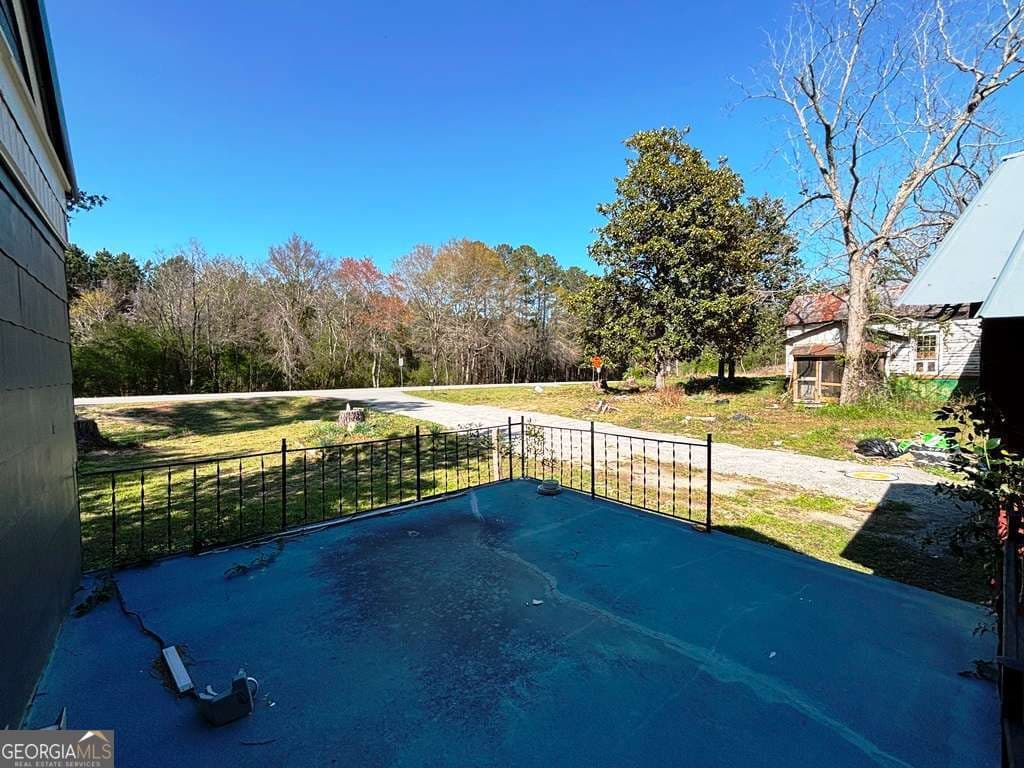 2 bedroom, 1 bathroom, 1,088 sq ft single family residence for sale at 13162 Augusta Highway, Sparta, GA 31087 — photo 8