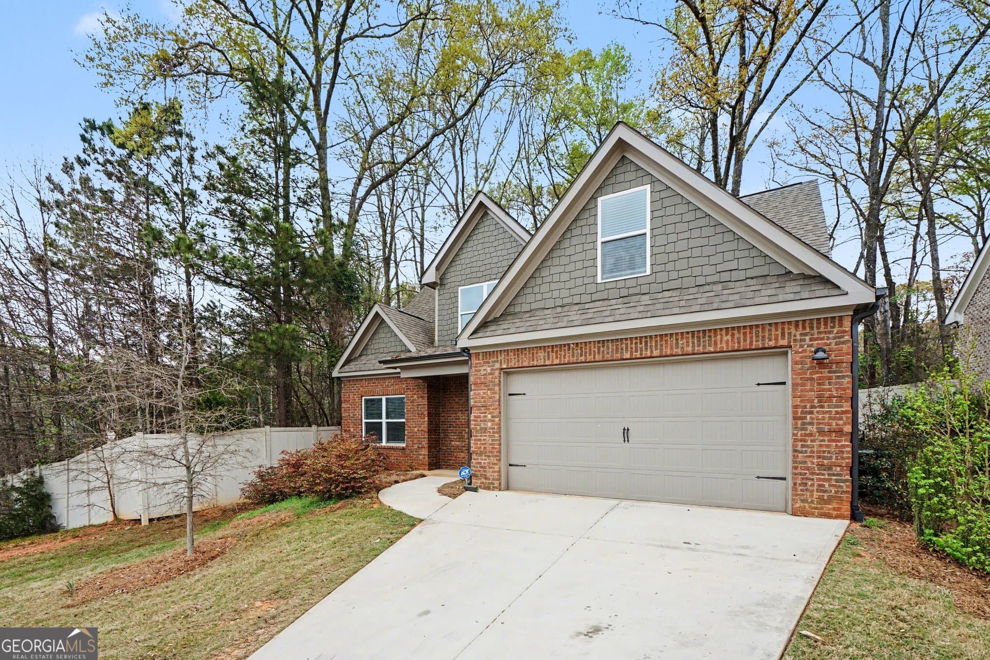 5 bedroom, 3.5 bathroom, 2,277 sq ft single family residence for sale at 204 Towns Walk Drive, Athens, GA 30606 — photo 2