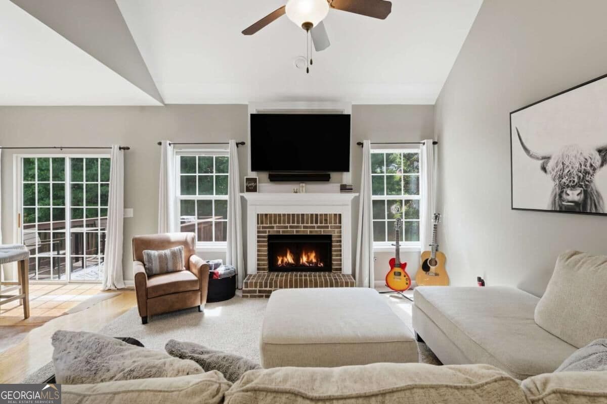 3 bedroom, 2.5 bathroom, 1,754 sq ft single family residence for sale at 17 Lilyfield Lane, Acworth, GA 30101 — photo 6