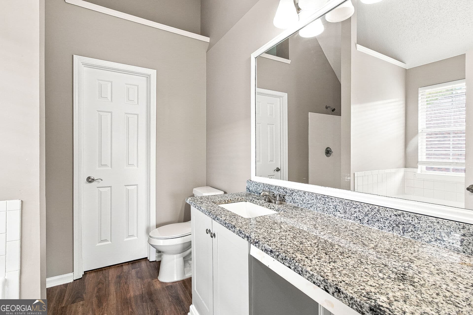 4 bedroom, 3 bathroom, 1,539 sq ft single family residence for sale at 6258 Lakeview Court, Rex, GA 30273 — photo 9