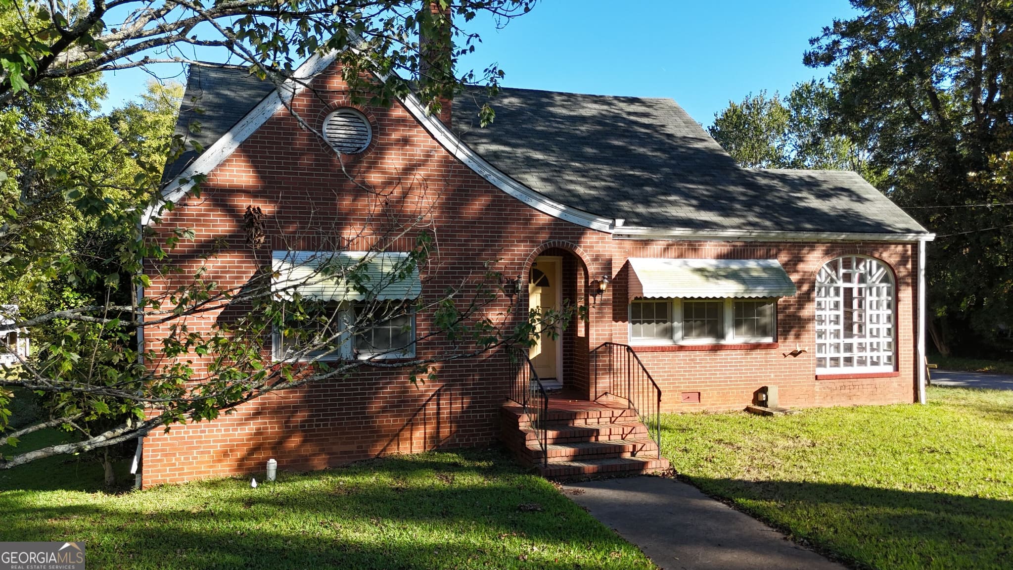 3 bedroom, 3.5 bathroom, 1,958 sq ft single family residence for rent at 550 Greenwood Street, Barnesville, GA 30204 for $1,700 a month — photo 4