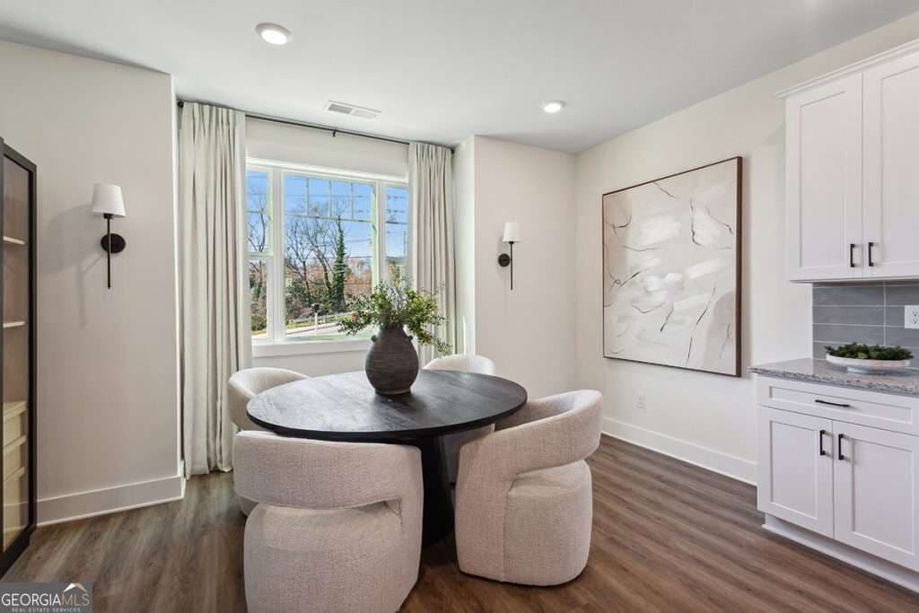 3 bedroom, 3.5 bathroom townhouse for sale at 502 Mission Way, Atlanta, GA 30315 — photo 6