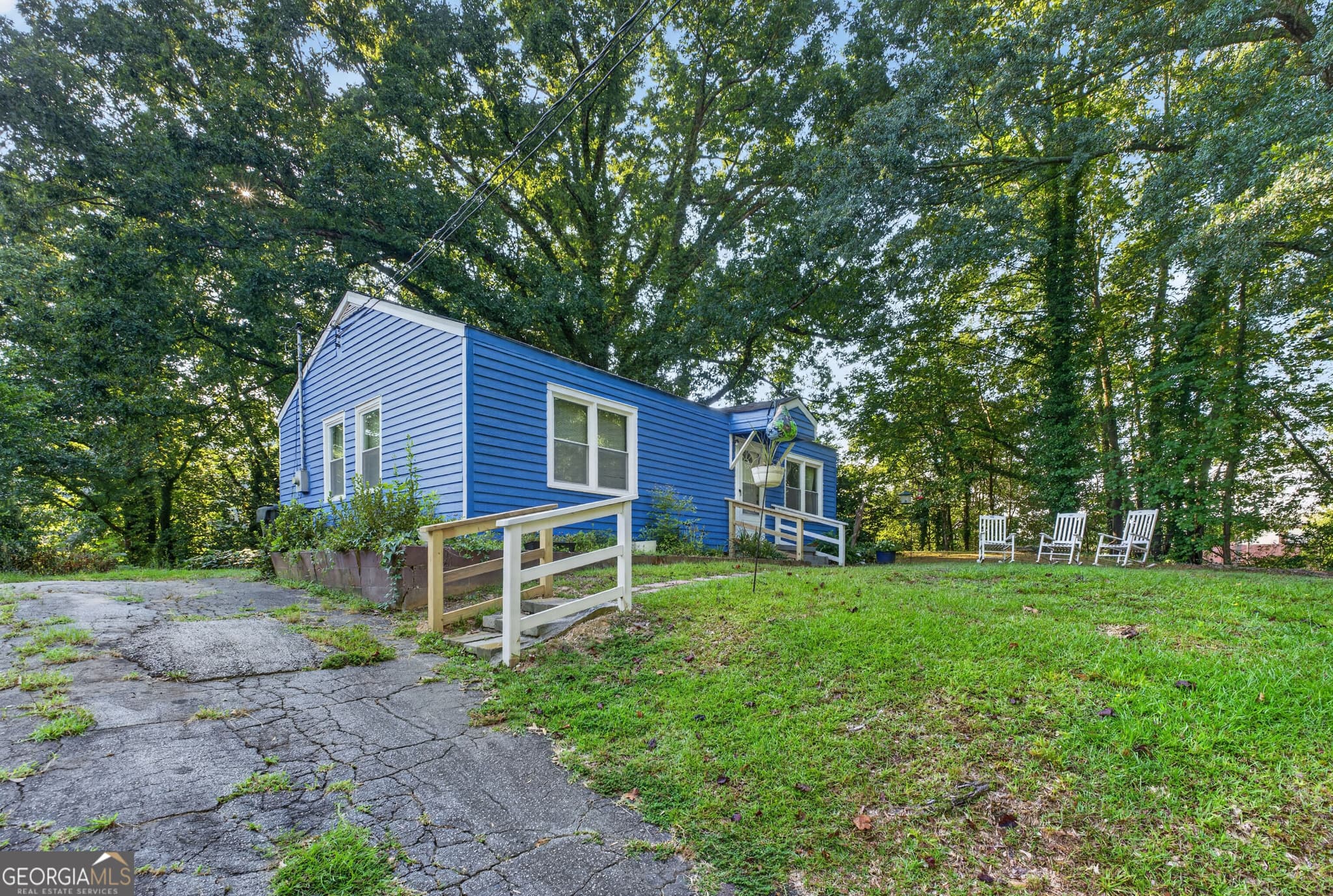 2 bedroom, 1 bathroom, 816 sq ft single family residence for sale at 504 N Pond Street, Toccoa, GA 30577 — photo 2