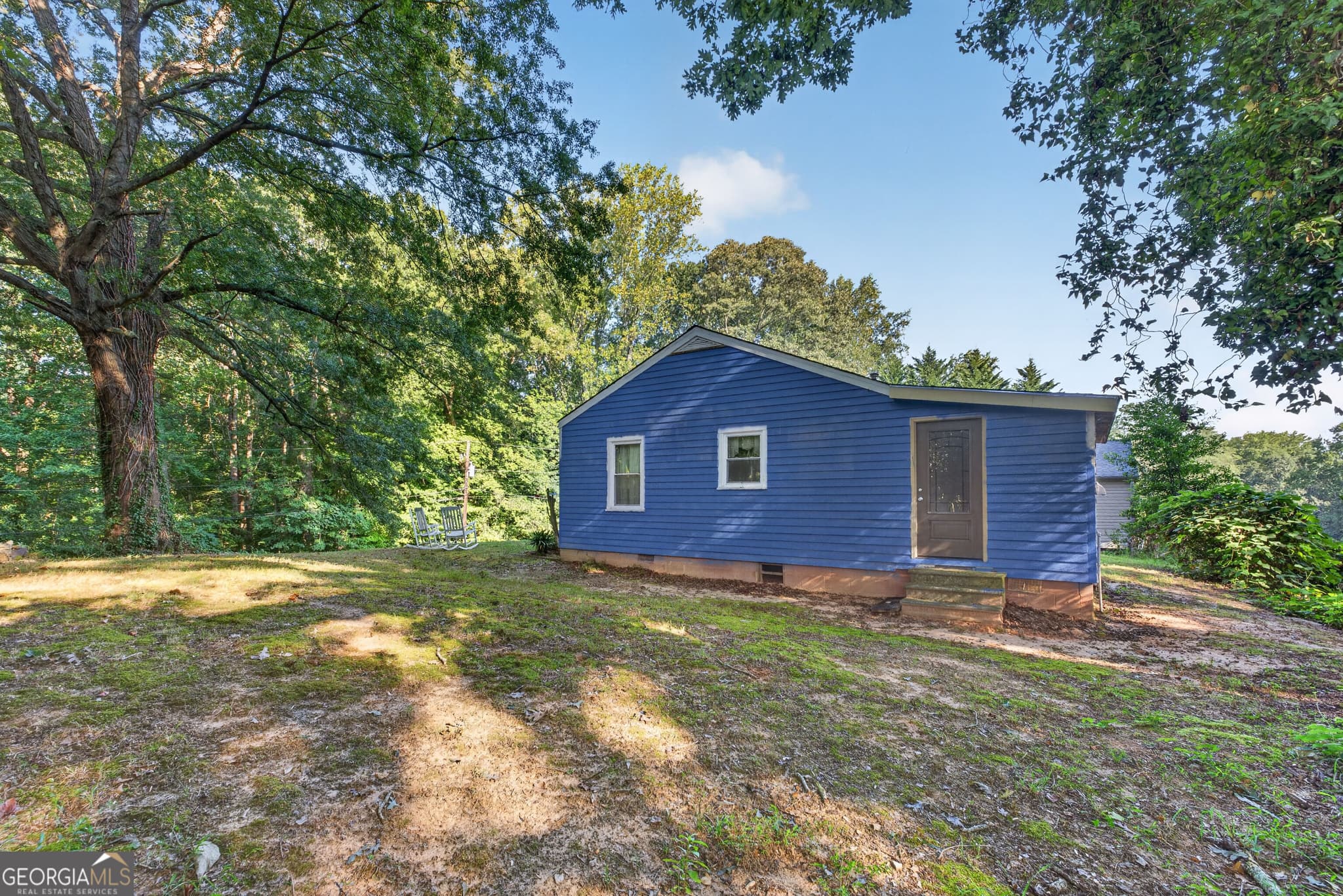 2 bedroom, 1 bathroom, 816 sq ft single family residence for sale at 504 N Pond Street, Toccoa, GA 30577 — photo 3