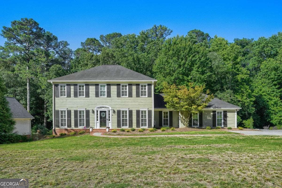 4 bedroom, 4.5 bathroom single family residence sold at 3626 Oxford Trace, Marietta, GA 30062