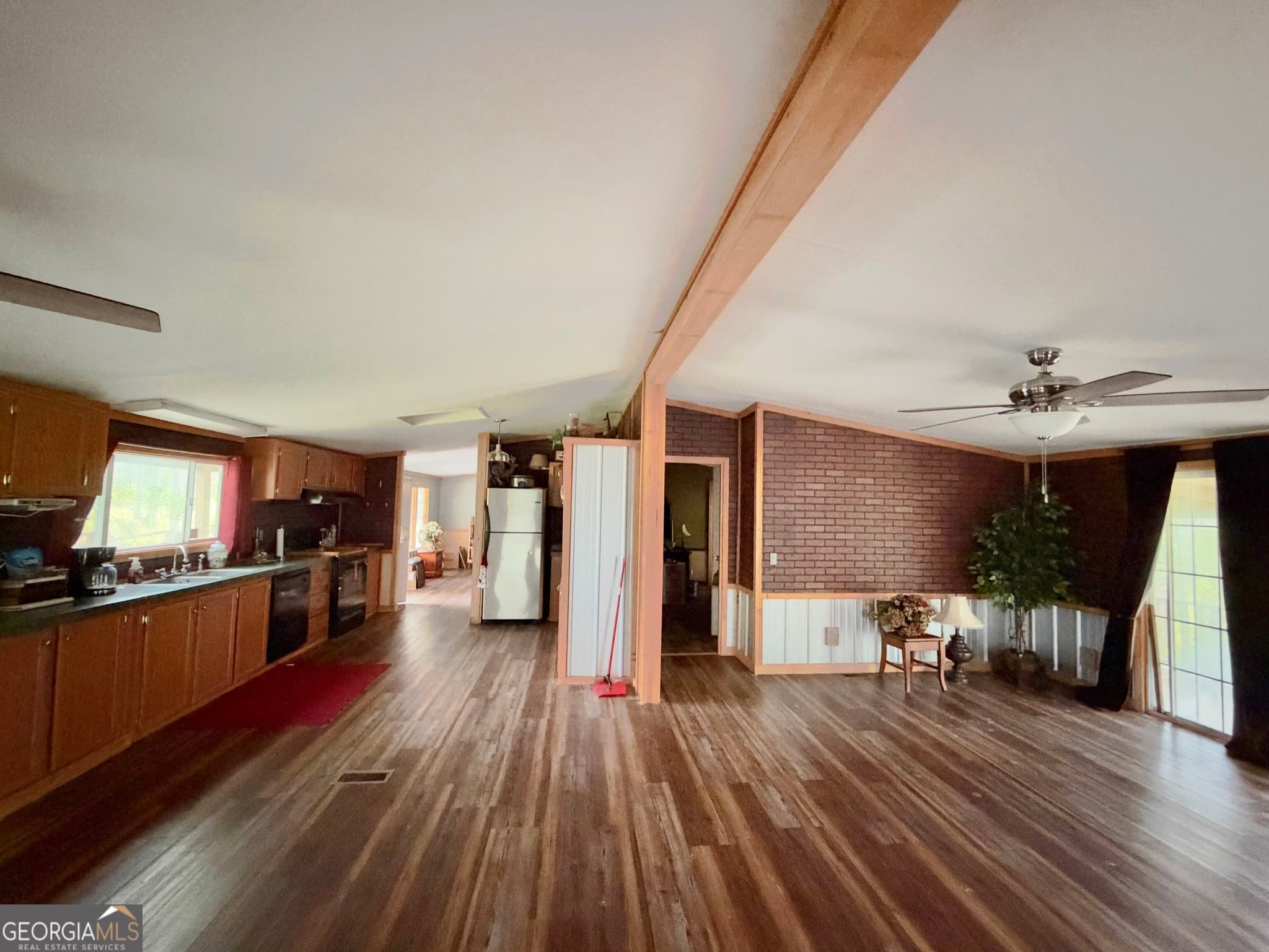 2 bedroom, 2 bathroom, 1,920 sq ft manufactured home,single family residence for sale at 698 Pat Dixon Road, Hazlehurst, GA 31539 — photo 6