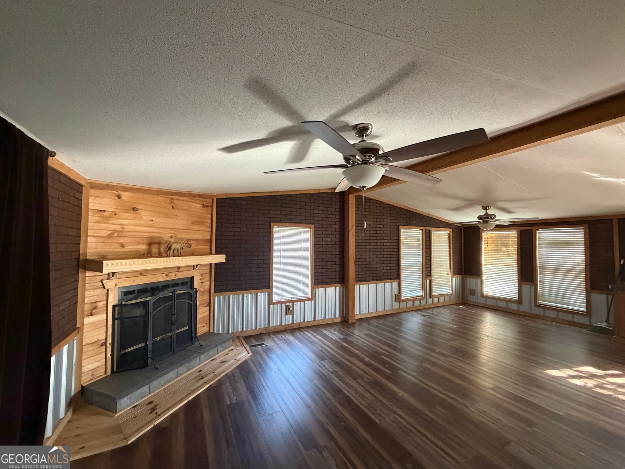 2 bedroom, 2 bathroom, 1,920 sq ft manufactured home,single family residence for sale at 698 Pat Dixon Road, Hazlehurst, GA 31539 — photo 8