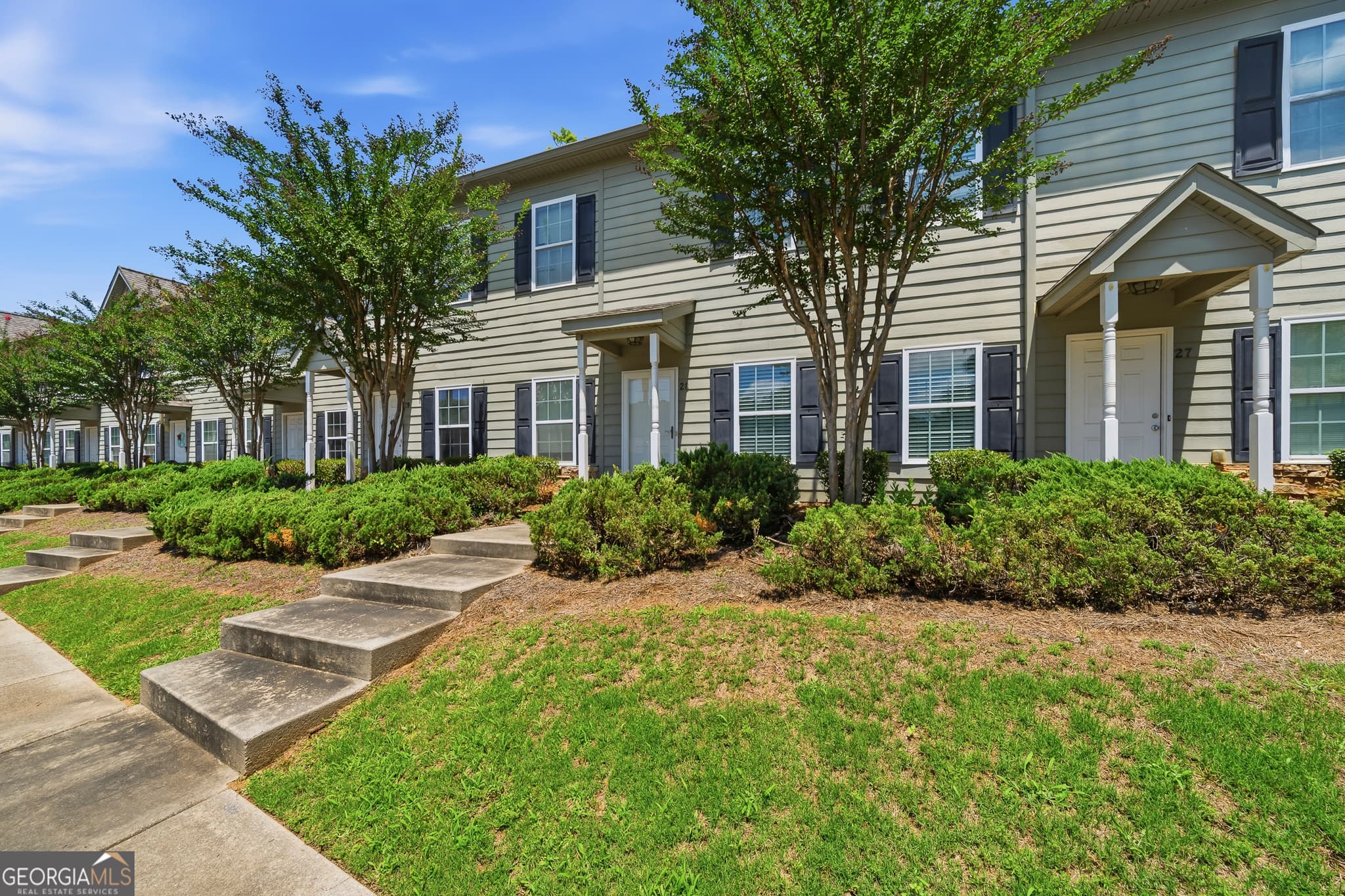 3 bedroom, 2.5 bathroom, 1,560 sq ft townhouse for sale at 106 Lena Lane 28, Eatonton, GA 31024 — photo 3
