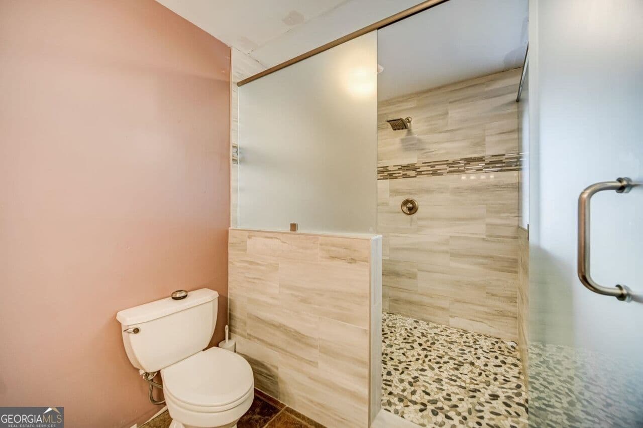 3 bedroom, 4.5 bathroom, 3,136 sq ft single family residence for sale at 407 Pleasant Grove Road, Mcdonough, GA 30252 — photo 9