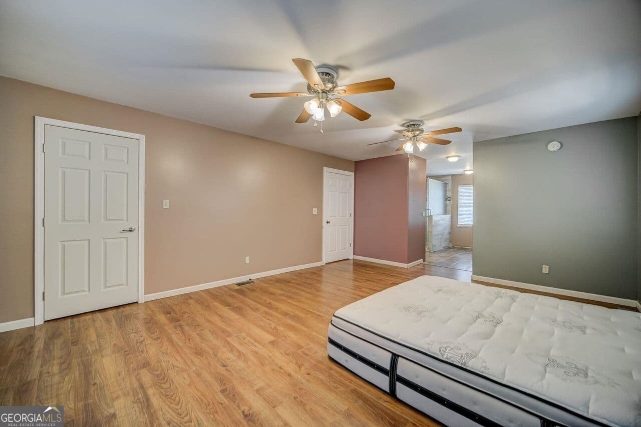 3 bedroom, 4.5 bathroom, 3,136 sq ft single family residence for sale at 407 Pleasant Grove Road, Mcdonough, GA 30252 — photo 8