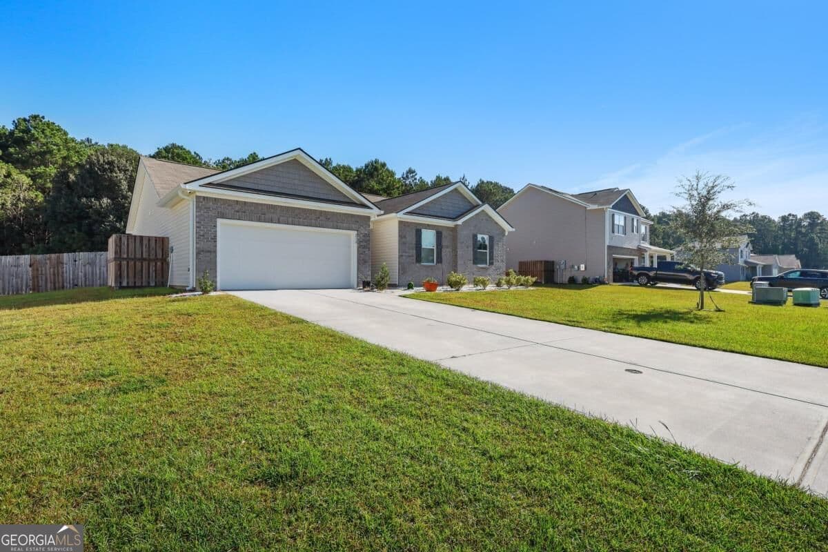 3 bedroom, 2 bathroom, 1,793 sq ft single family residence for sale at 210 Sage Field Drive, Rincon, GA 31326 — photo 2