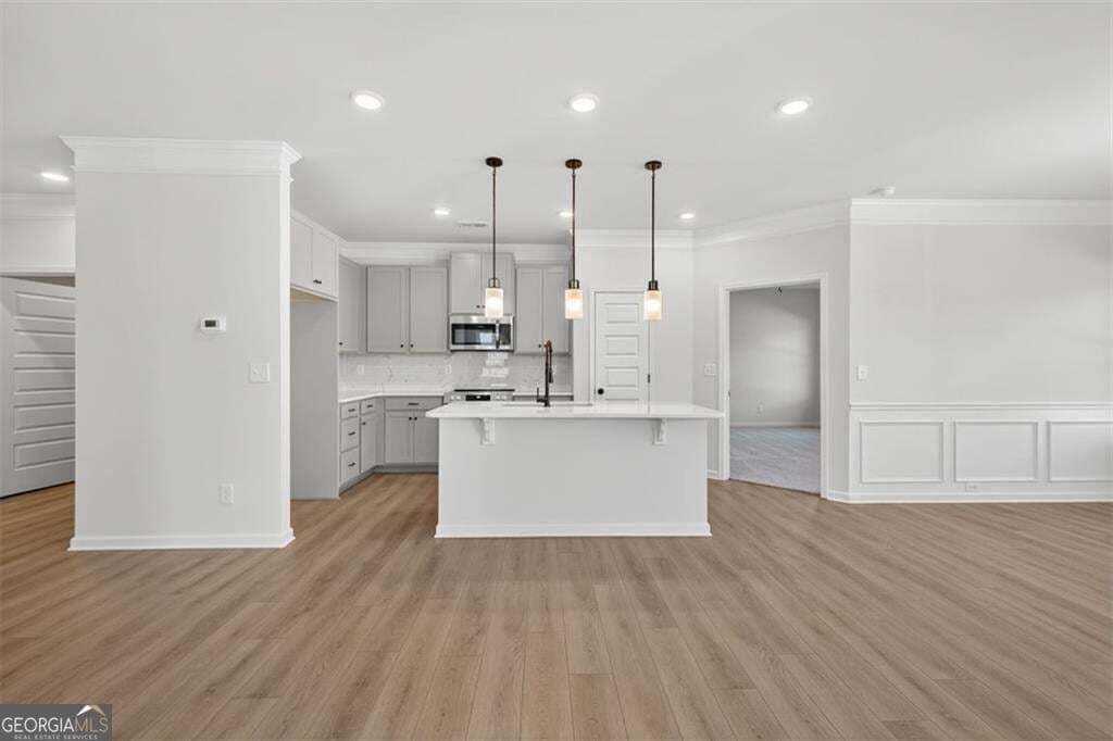 4 bedroom, 3 bathroom, 2,066 sq ft single family residence for sale at 368 Wick Street, Hoschton, GA 30548 — photo 8