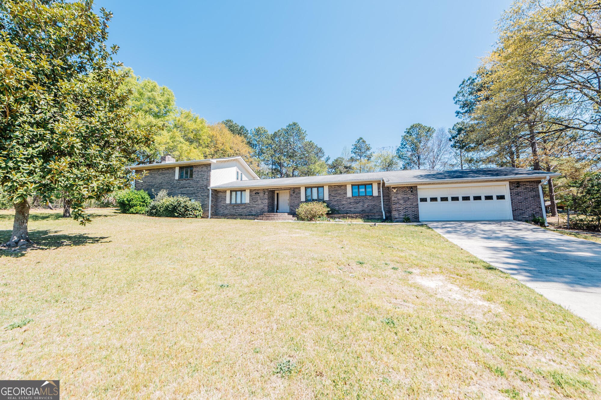 4 bedroom, 2 bathroom, 3,260 sq ft single family residence sold at 112 Willow Glen, Centerville, GA 31028