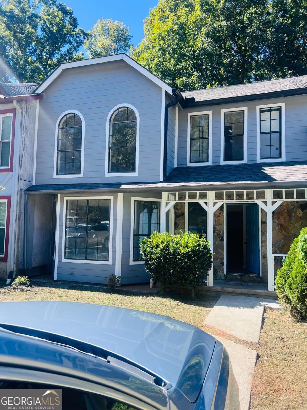 3 bedroom, 2.5 bathroom, 1,672 sq ft townhouse for rent at 854 Brandy Oaks Lane, Stone Mountain, GA 30088 for $1,950 a month — photo 1 of 28