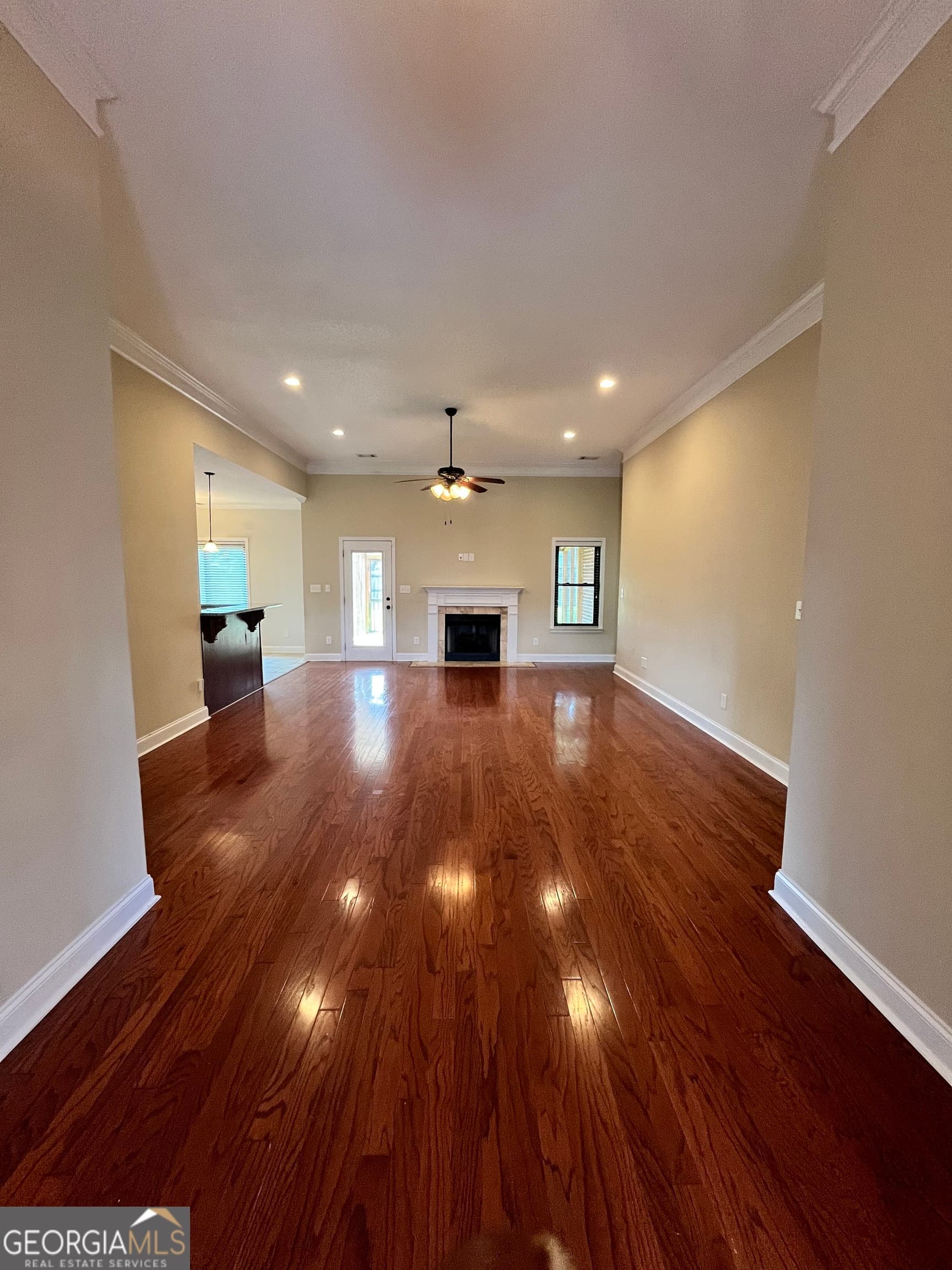 4 bedroom, 2 bathroom, 1,962 sq ft single family residence for rent at 416 Hunts Landing Drive, Kathleen, GA 31047 for $2,400 a month — photo 2