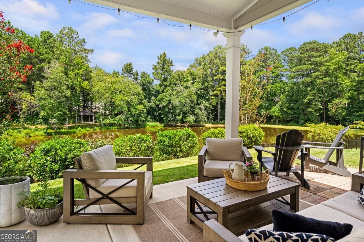 5 bedroom, 4 bathroom, 3,386 sq ft single family residence for sale at 1107 Maybeck Way, Peachtree City, GA 30269 — photo 2