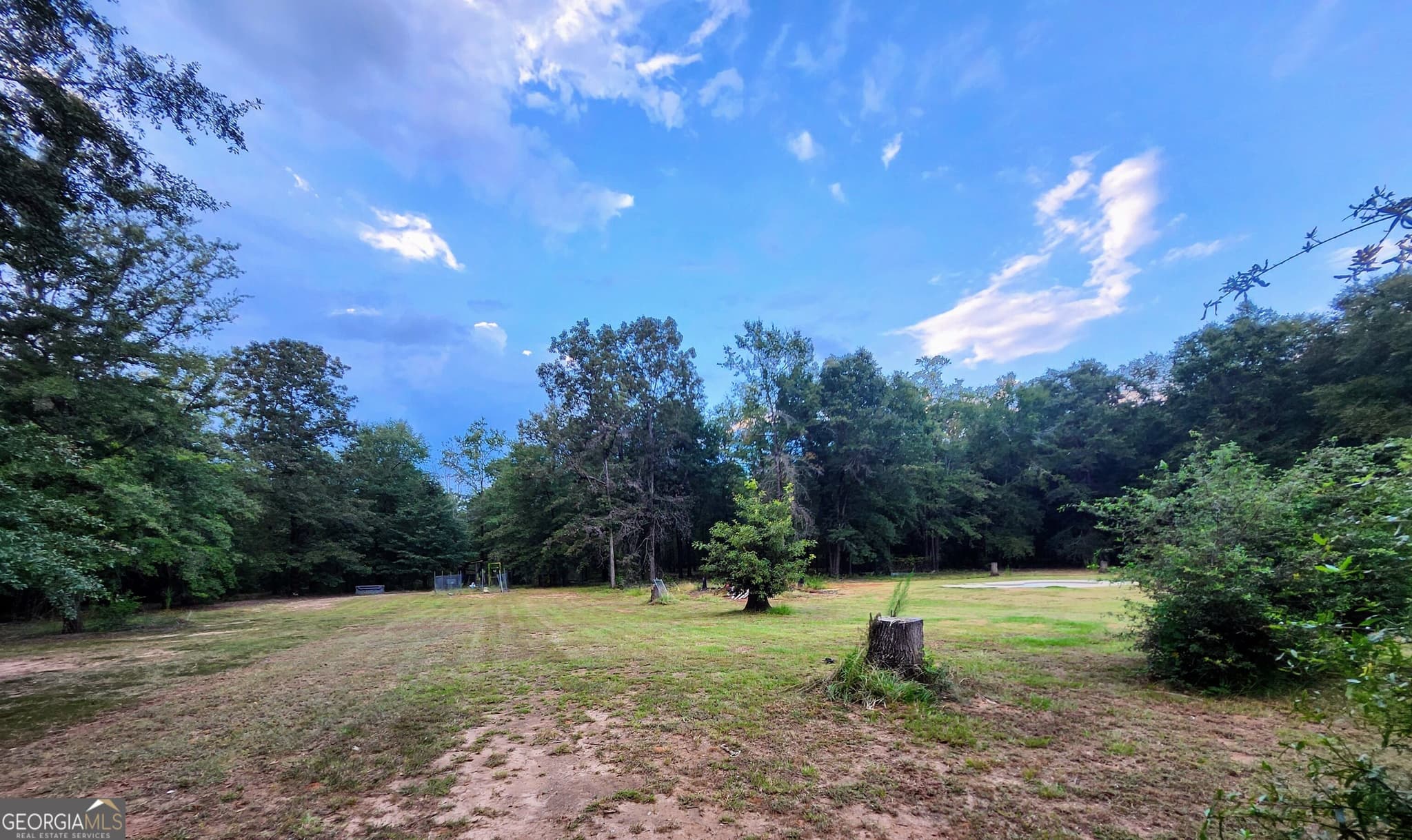3 bedroom, 2 bathroom, 2,040 sq ft manufactured home,single family residence for sale at 482 Campers Haven Road, Vienna, GA 31092 — photo 3