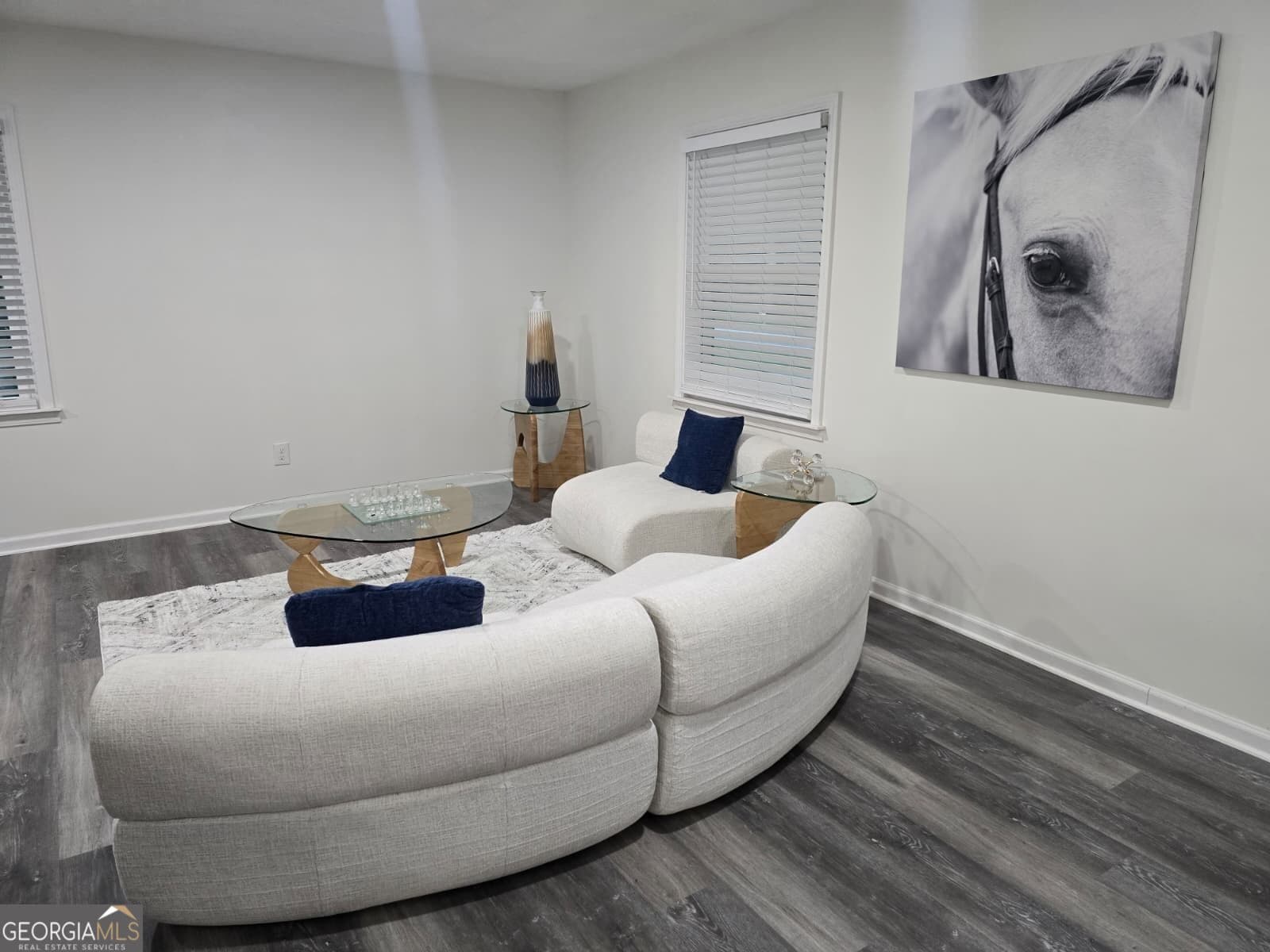 4 bedroom, 2 bathroom, 1,350 sq ft single family residence for sale at 4675 Lincoln Way, Lilburn, GA 30047 — photo 6