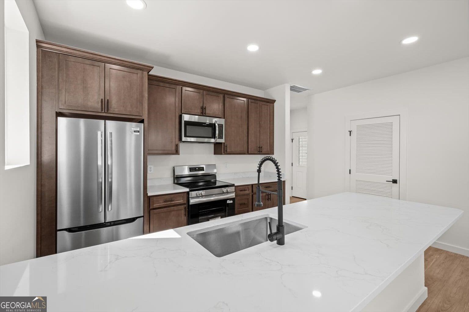 3 bedroom, 3 bathroom, 1,320 sq ft single family residence for sale at 906 S Hamilton Street, Dalton, GA 30720 — photo 10