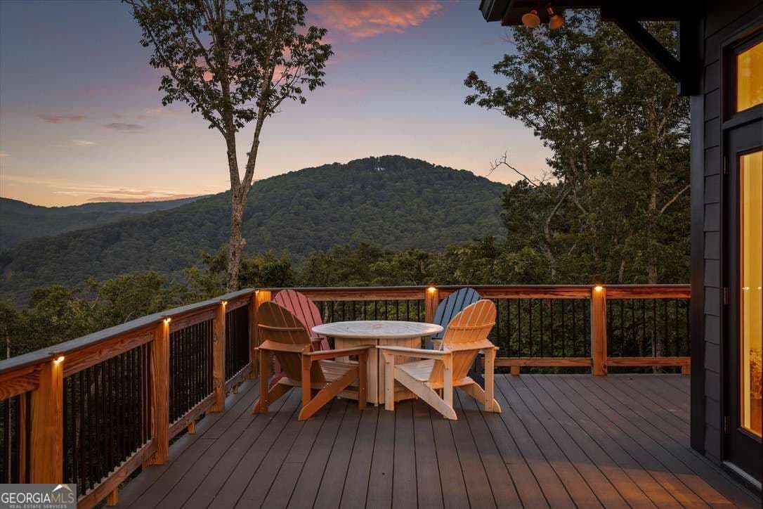 5 bedroom, 4.5 bathroom, 4,110 sq ft single family residence for sale at 1722 High Summit Drive, Talking Rock, GA 30175 — photo 4