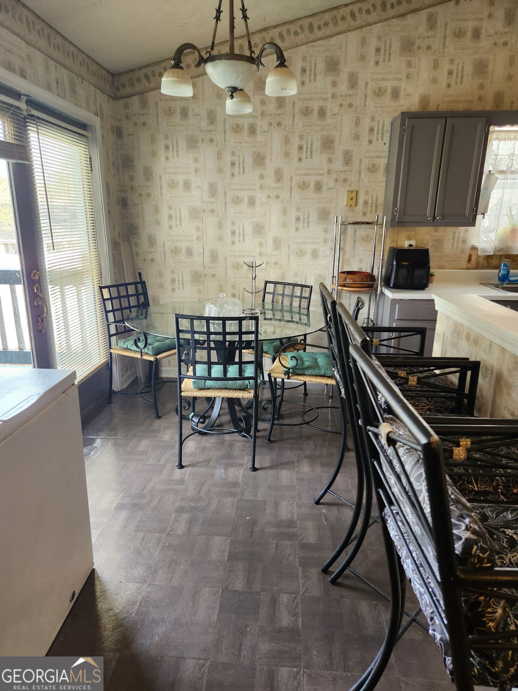3 bedroom, 2 bathroom, 1,832 sq ft single family residence for sale at 8440 Cedar Creek Ridge, Riverdale, GA 30274 — photo 10