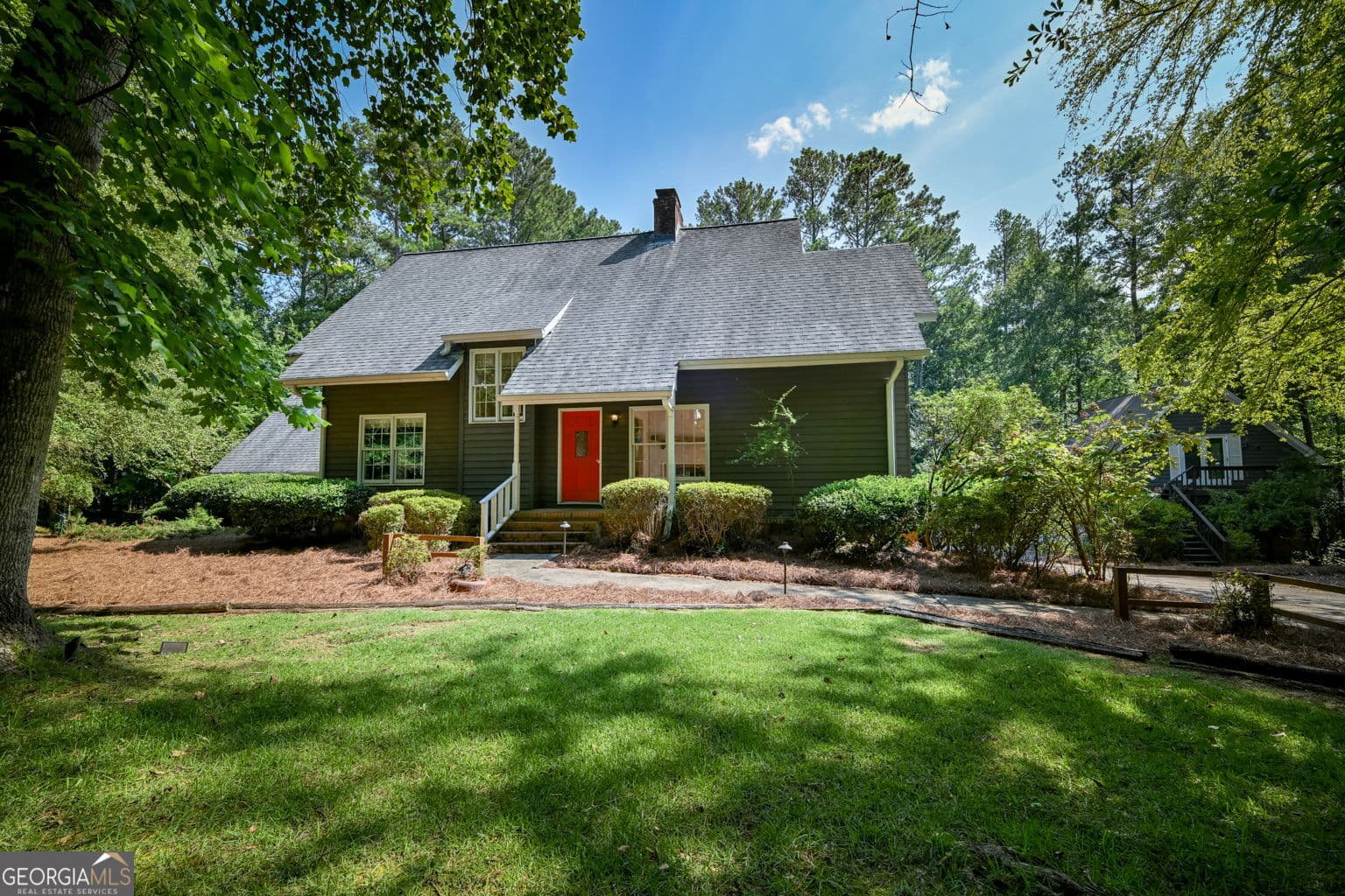 3 bedroom, 3 bathroom, 4,029 sq ft single family residence for sale at 3189 Spring Lake Drive, Conyers, GA 30013 — photo 2