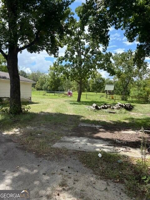3 bedroom, 1.5 bathroom, 1,440 sq ft manufactured home,single family residence for sale at 177 Dewey Warnock Road, East Dublin, GA 31027 — photo 3