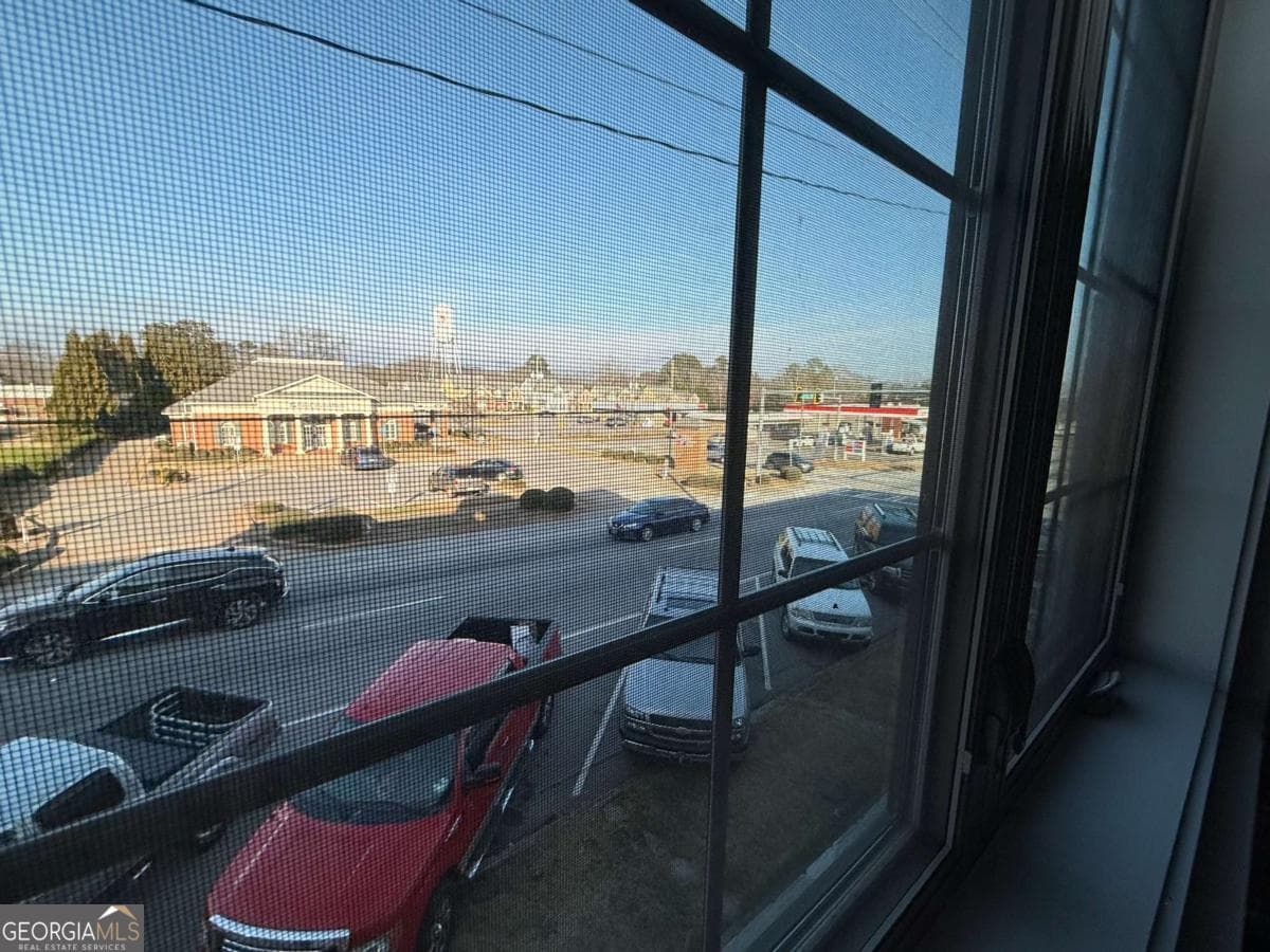 1 bedroom, 1.5 bathroom, 839 sq ft loft,apartment for rent at 95 W Franklin Street APT. B, Hartwell, GA 30643 for $1,200 a month — photo 9