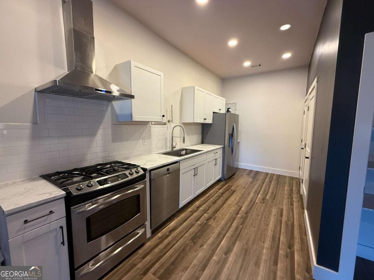 1 bedroom, 1.5 bathroom, 839 sq ft loft,apartment for rent at 95 W Franklin Street APT. B, Hartwell, GA 30643 for $1,200 a month — photo 4
