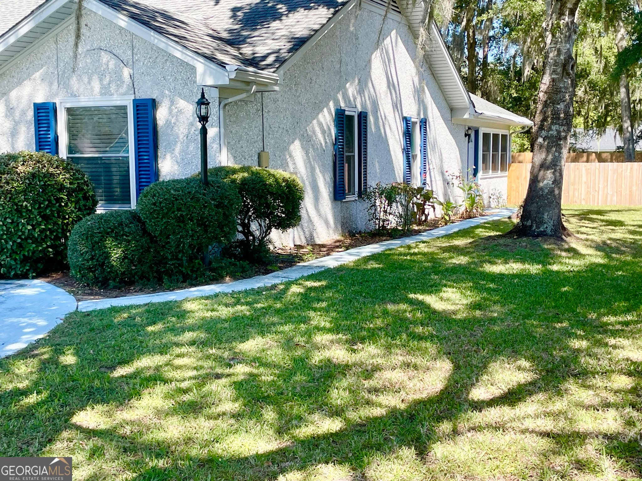 4 bedroom, 2 bathroom, 2,141 sq ft single family residence for sale at 111 Plantation Ct, St. Marys, GA 31558 — photo 3