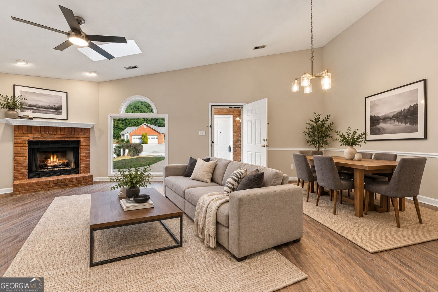 2 bedroom, 2 bathroom, 1,240 sq ft single family residence for sale at 210 Courtyard Lane, Fayetteville, GA 30215 — photo 6
