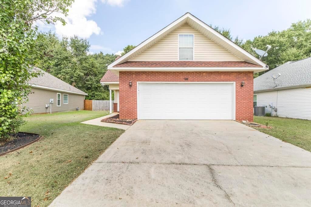 3 bedroom, 2.5 bathroom, 1,615 sq ft single family residence for sale at 108 Sunnymeade Drive, Warner Robins, GA 31093 — photo 5