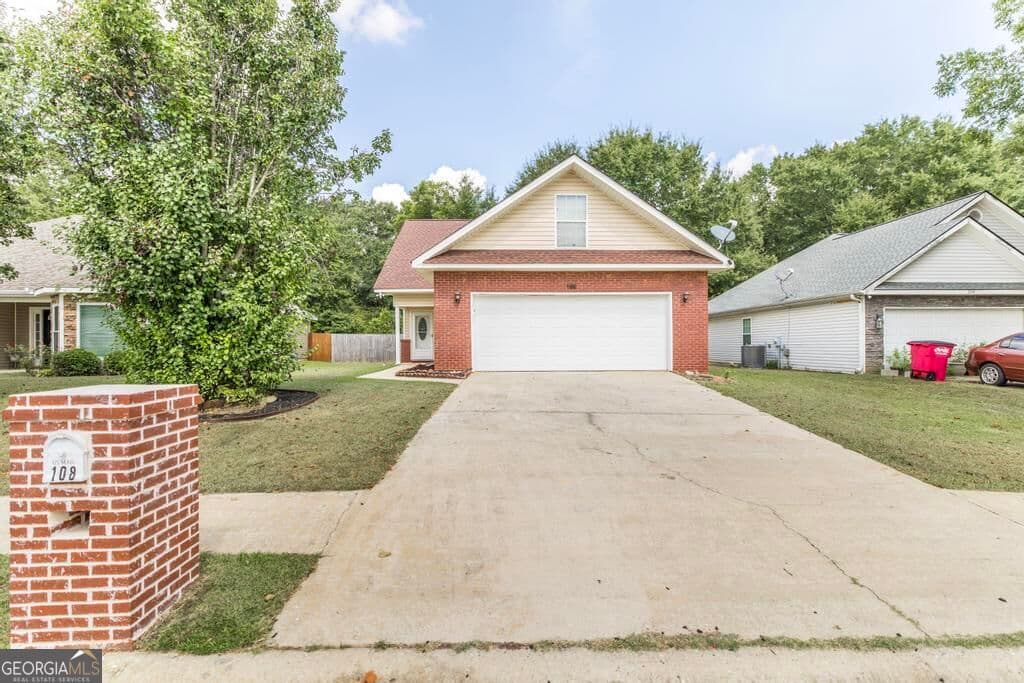 3 bedroom, 2.5 bathroom, 1,615 sq ft single family residence for sale at 108 Sunnymeade Drive, Warner Robins, GA 31093 — photo 4