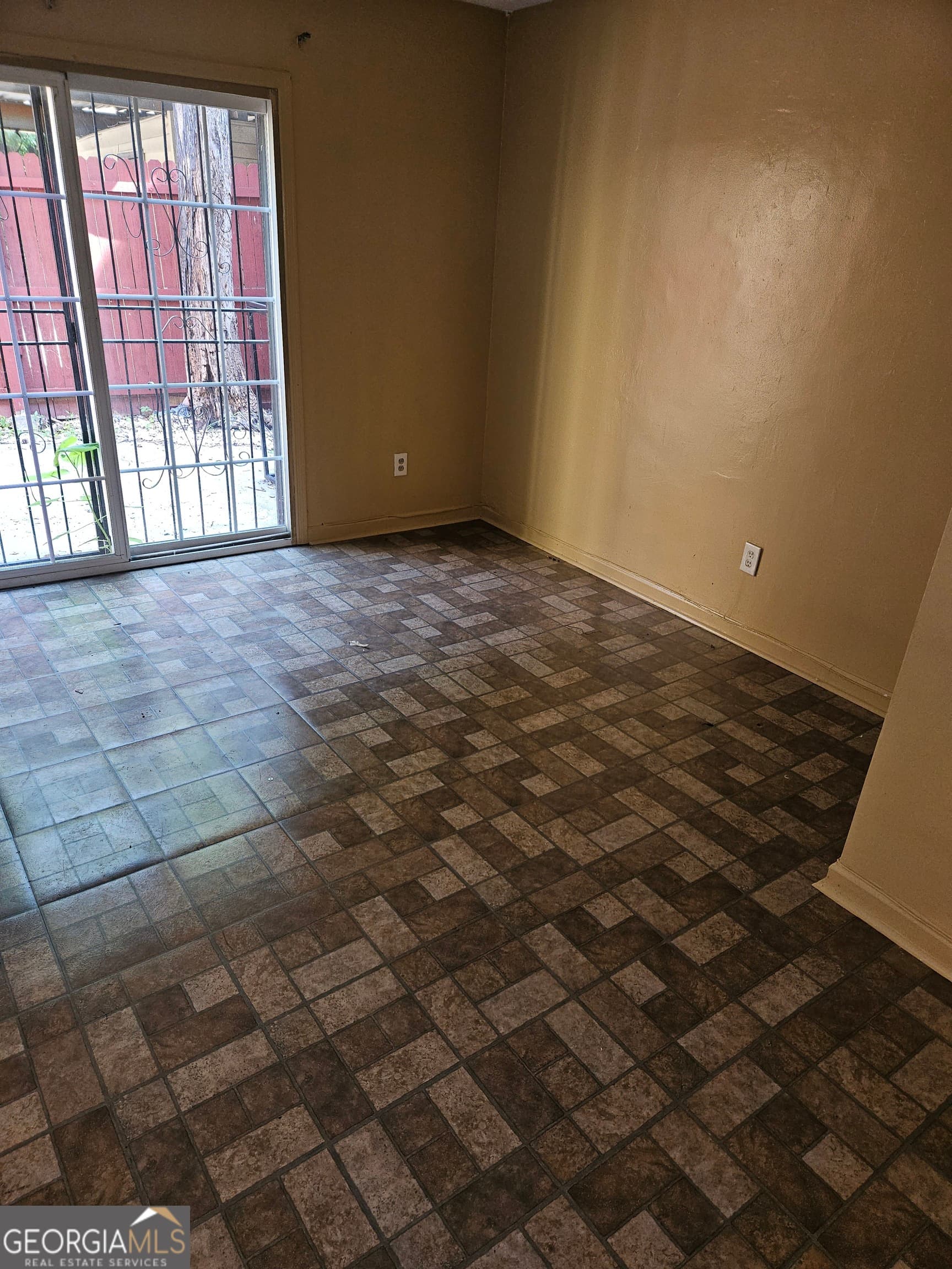 3 bedroom, 2 bathroom, 1,344 sq ft condominium for rent at 1987 Whitehall Forest Court, Atlanta, GA 30316 for $1,500 a month — photo 6