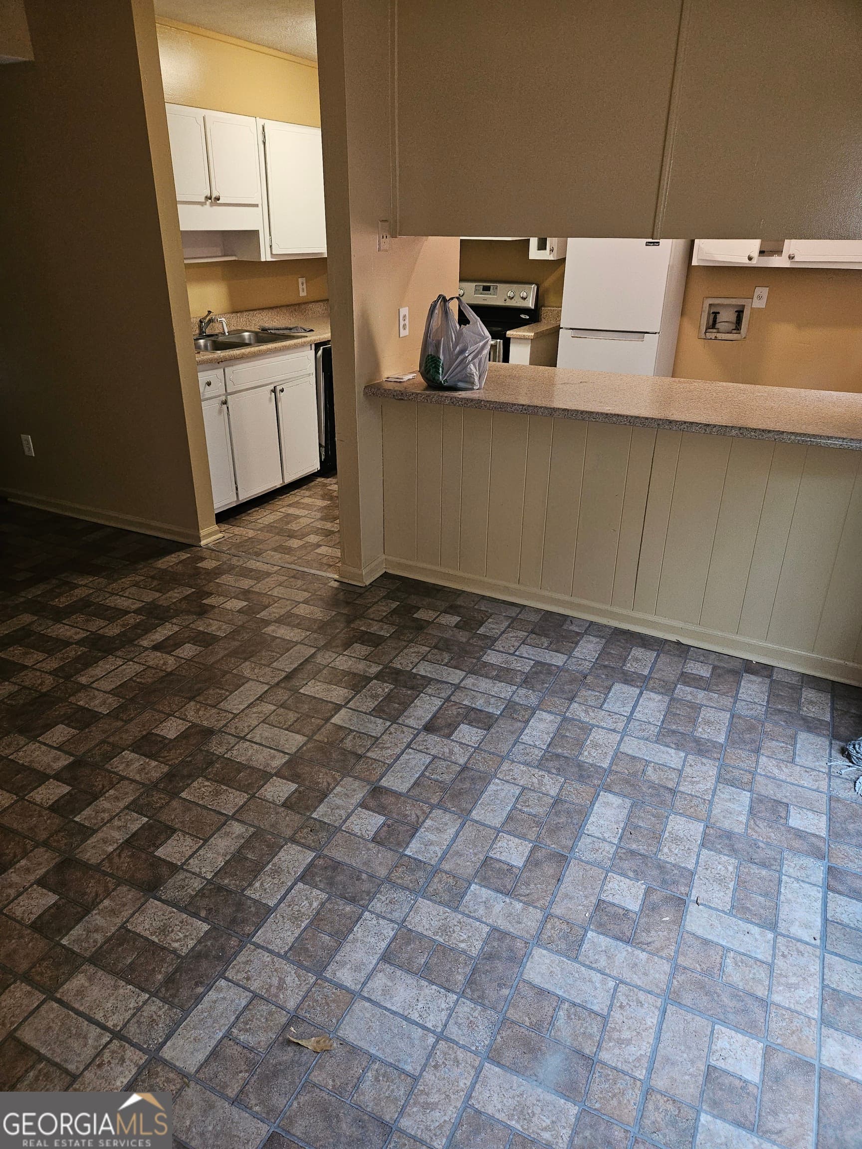 3 bedroom, 2 bathroom, 1,344 sq ft condominium for rent at 1987 Whitehall Forest Court, Atlanta, GA 30316 for $1,500 a month — photo 7
