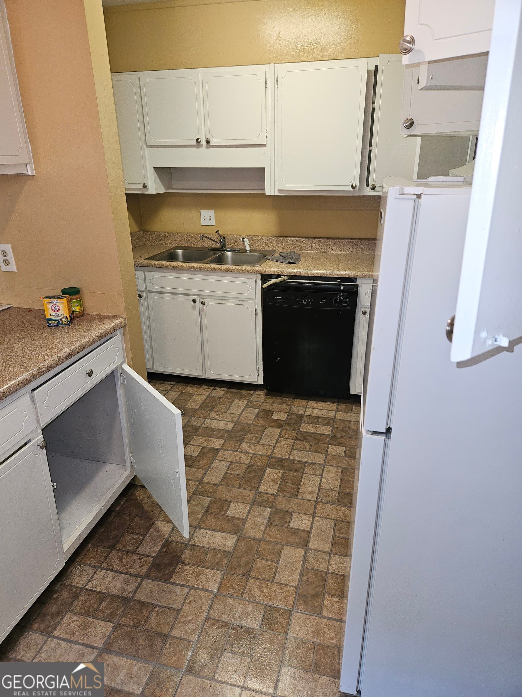3 bedroom, 2 bathroom, 1,344 sq ft condominium for rent at 1987 Whitehall Forest Court, Atlanta, GA 30316 for $1,500 a month — photo 9