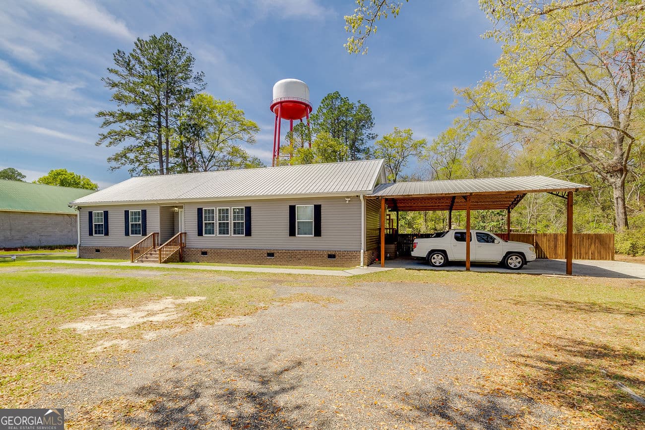 3 bedroom, 2 bathroom, 1,984 sq ft manufactured home,single family residence sold at 559 Strickland Street, Pembroke, GA 31321
