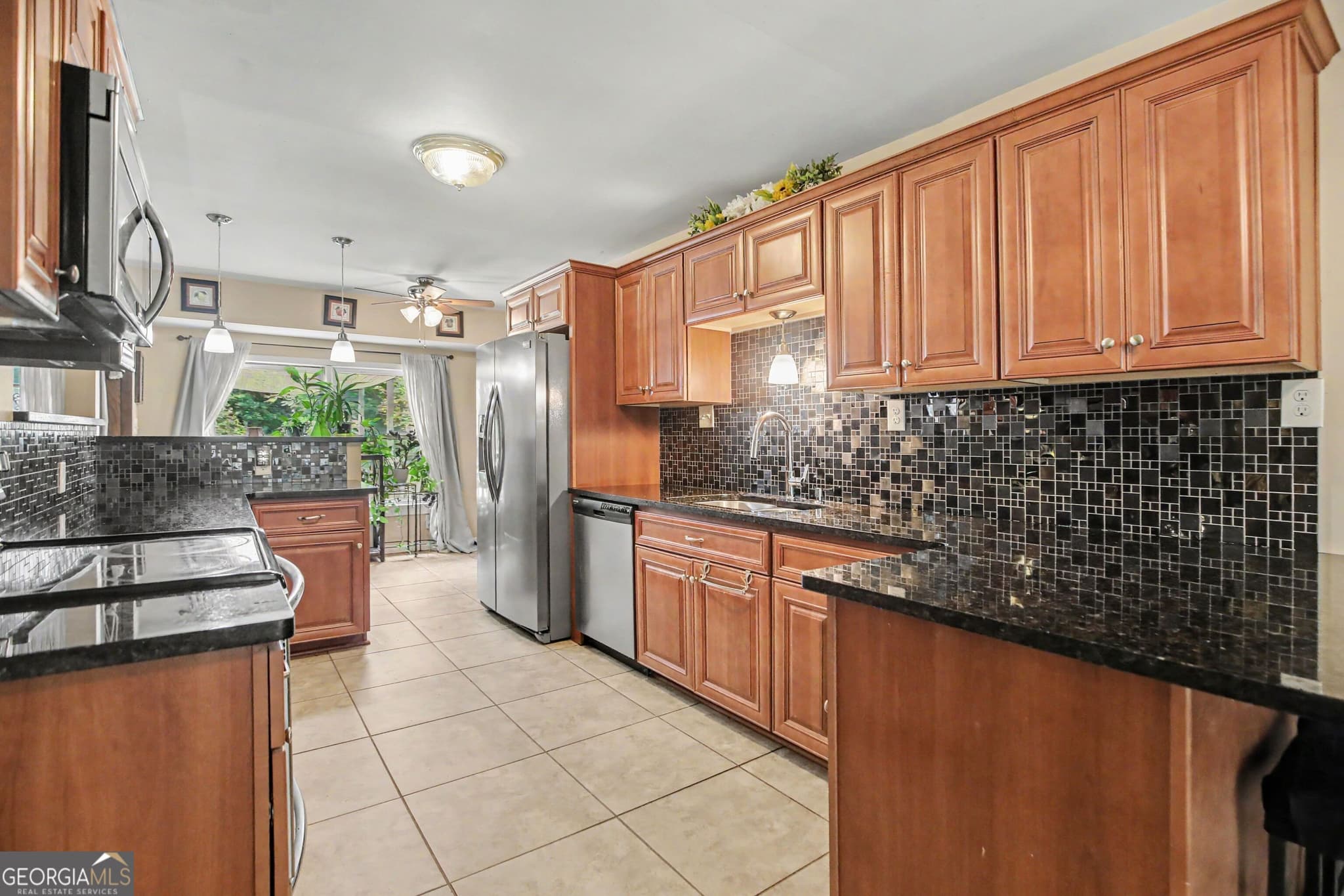 3 bedroom, 2 bathroom, 1,764 sq ft single family residence for sale at 779 Pinehurst Drive, Fairburn, GA 30213 — photo 6