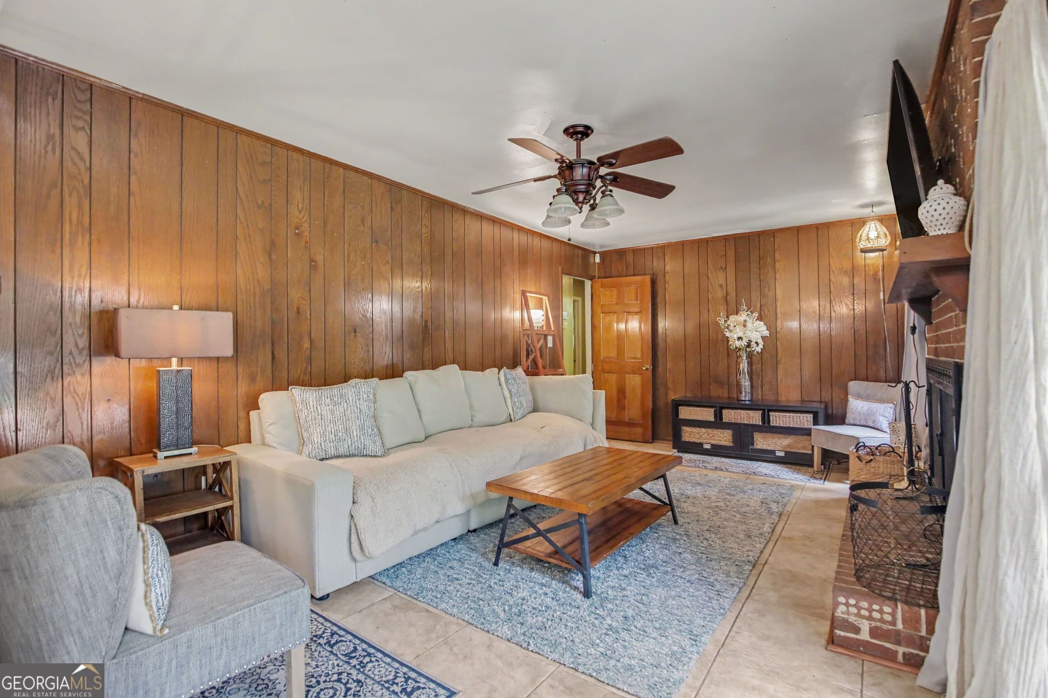 3 bedroom, 2 bathroom, 1,764 sq ft single family residence for sale at 779 Pinehurst Drive, Fairburn, GA 30213 — photo 4
